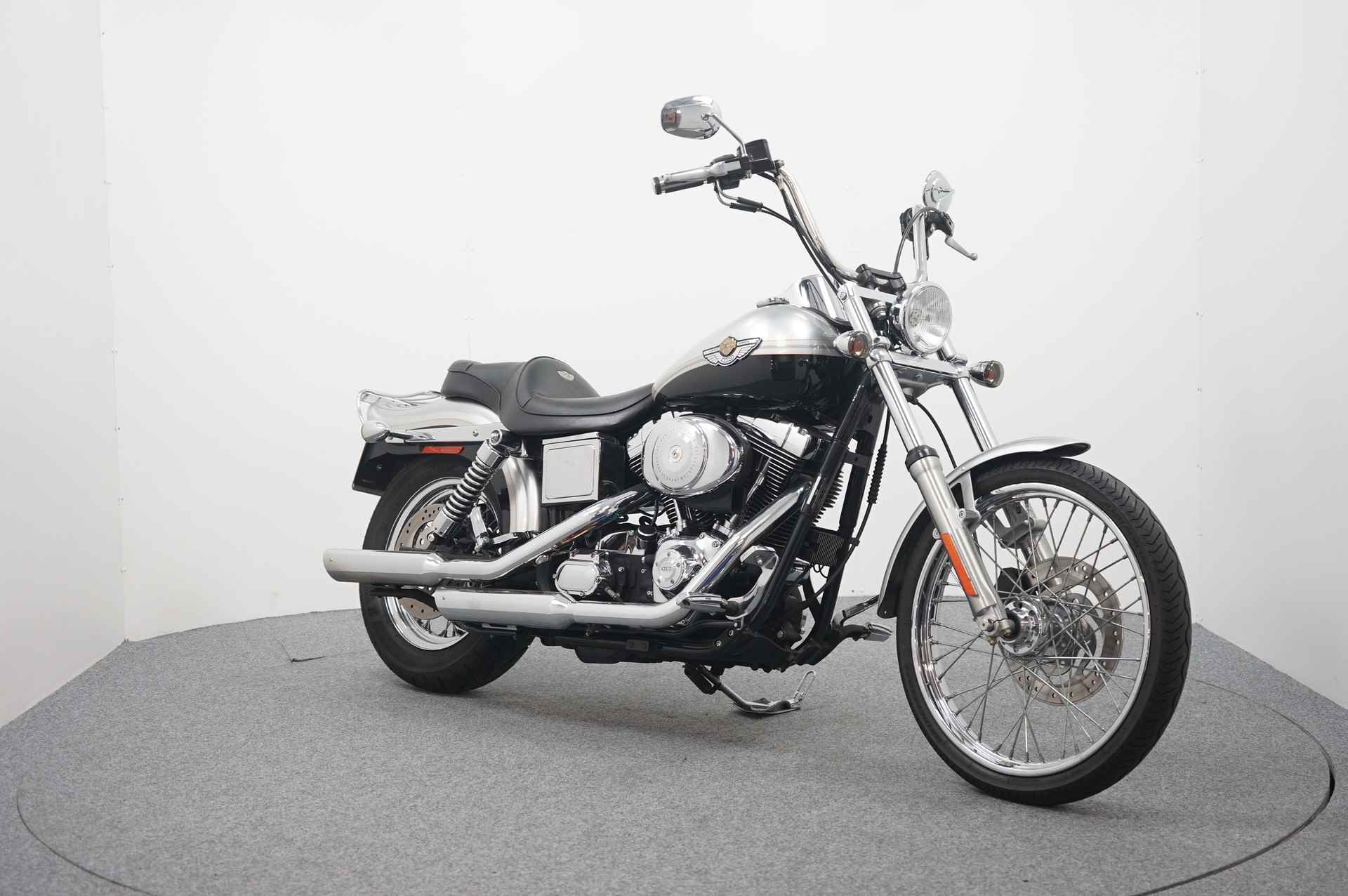 Harley-Davidson WIDE GLIDE - 2/15