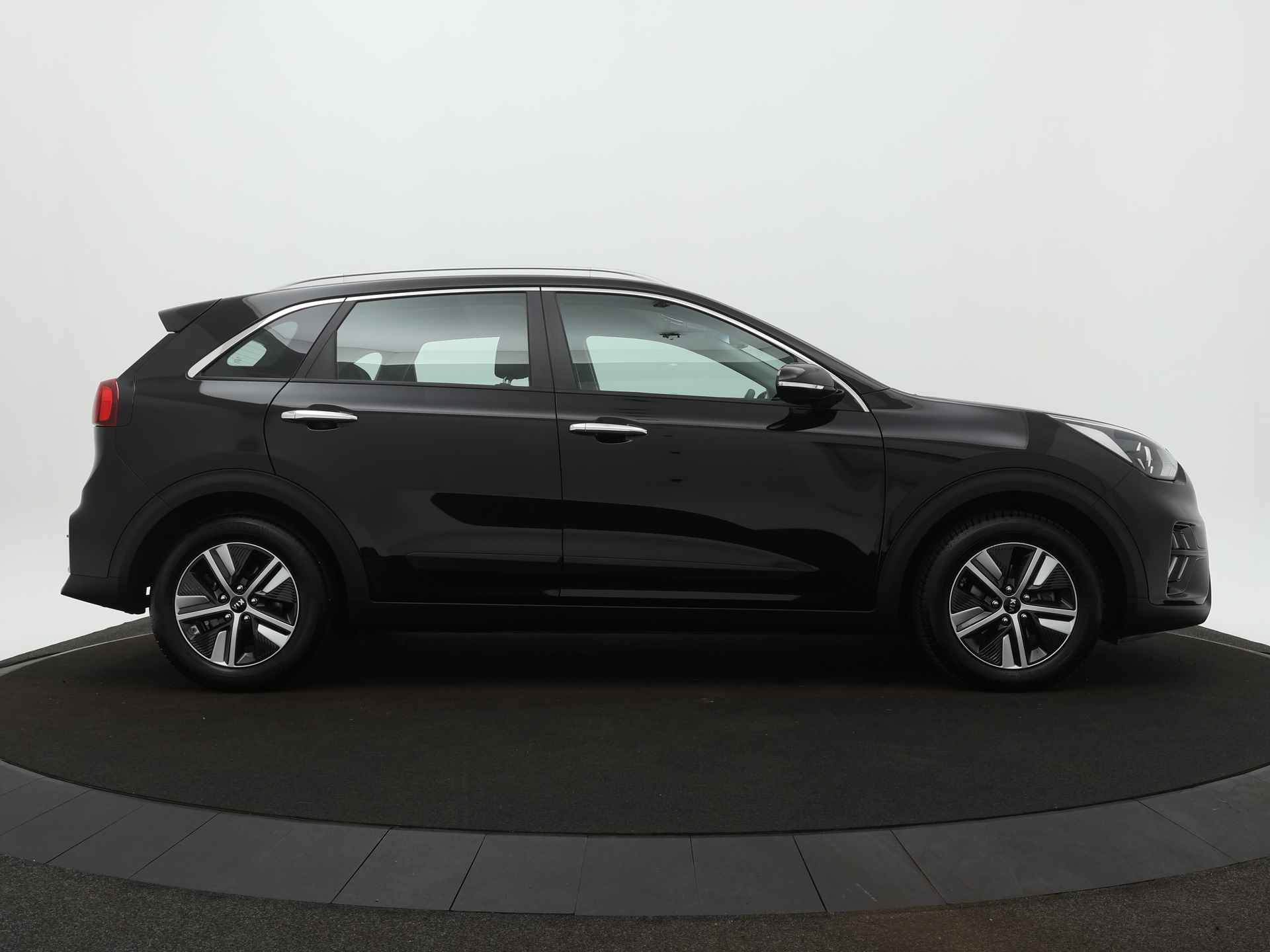 Kia Niro 1.6 GDi Hybrid DynamicLine - Navigatie - Camera - Cruise Control - Airco - Facelift-model - Fabrieksgarantie tot 11-2026 - 10/49