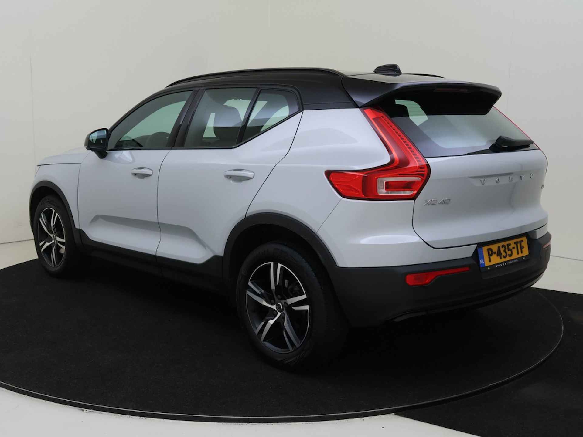 Volvo XC40 T3 R-Design | Panoramadak | Park Assist Camera | - 4/36