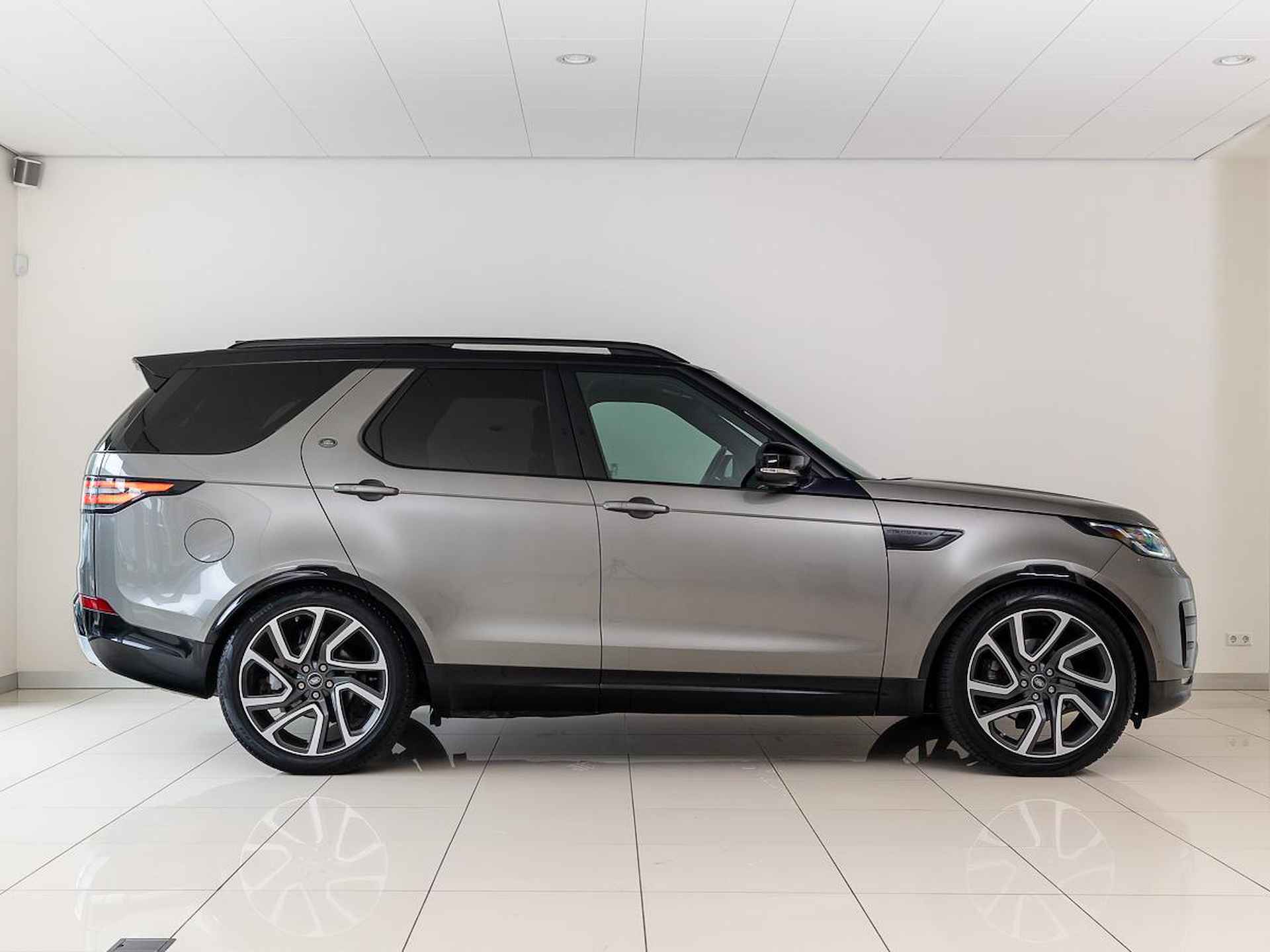 Land Rover Discovery 3.0 Td6 HSE Luxury 7p. | Trekhaak | 24 maanden garantie - 7/26