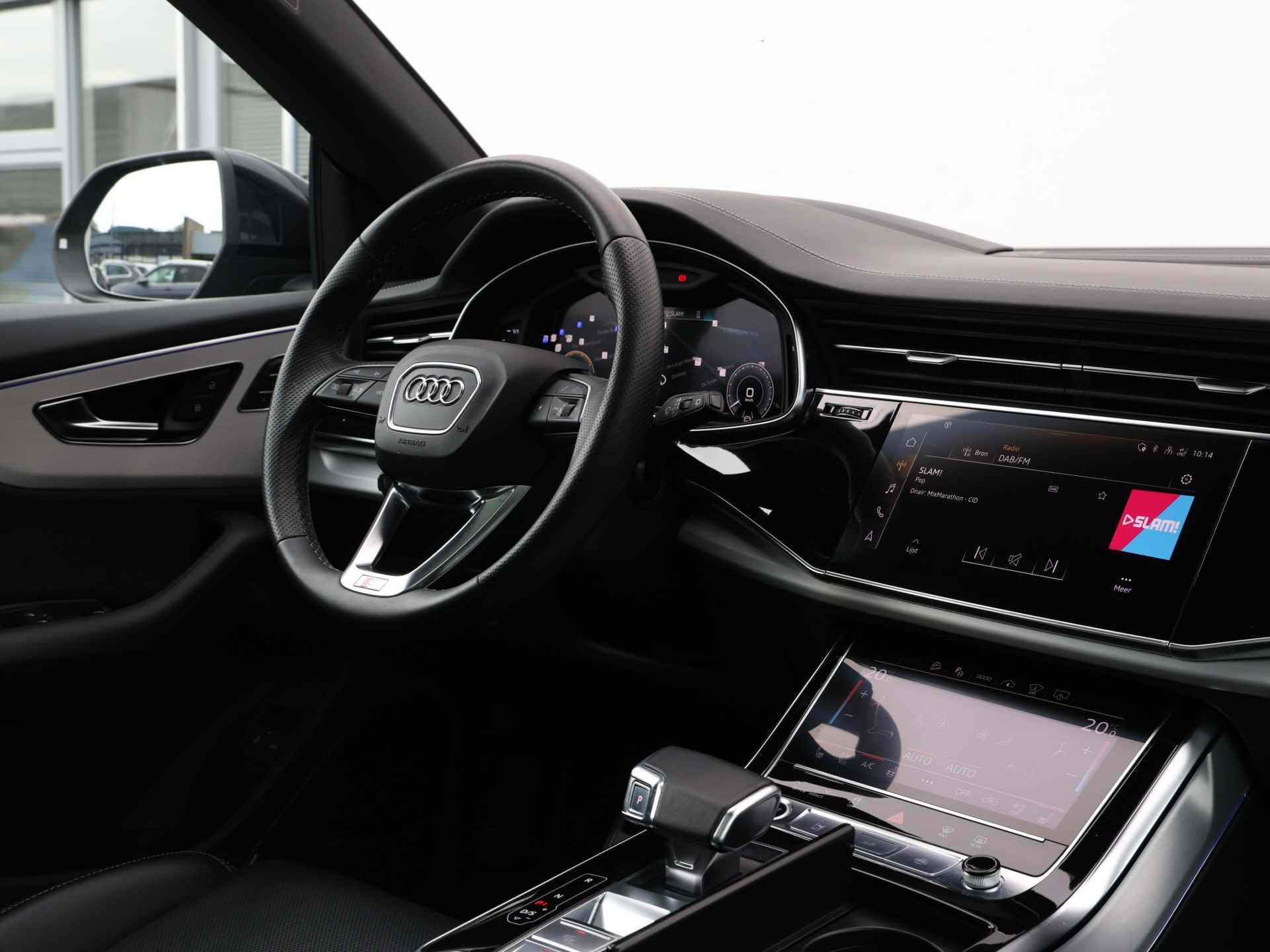 Audi Q8 55 TFSI e quattro Pro Line Plus 381pk | Pano | B&O | Servo | Supersportstoelen | Massage+ventilatie | Nachtzicht | Trekhaak | Head-up | Stuurverwarming | 360° camera | Adaptive Cruise | Dodehoek detectie - 7/60