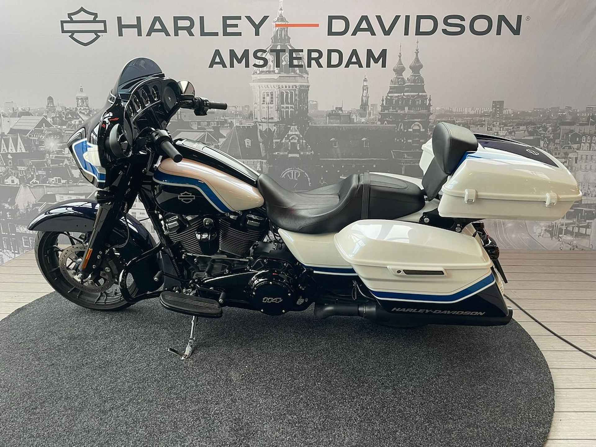 Harley-Davidson FLHXS STREET GLIDE SPECIAL - 5/7