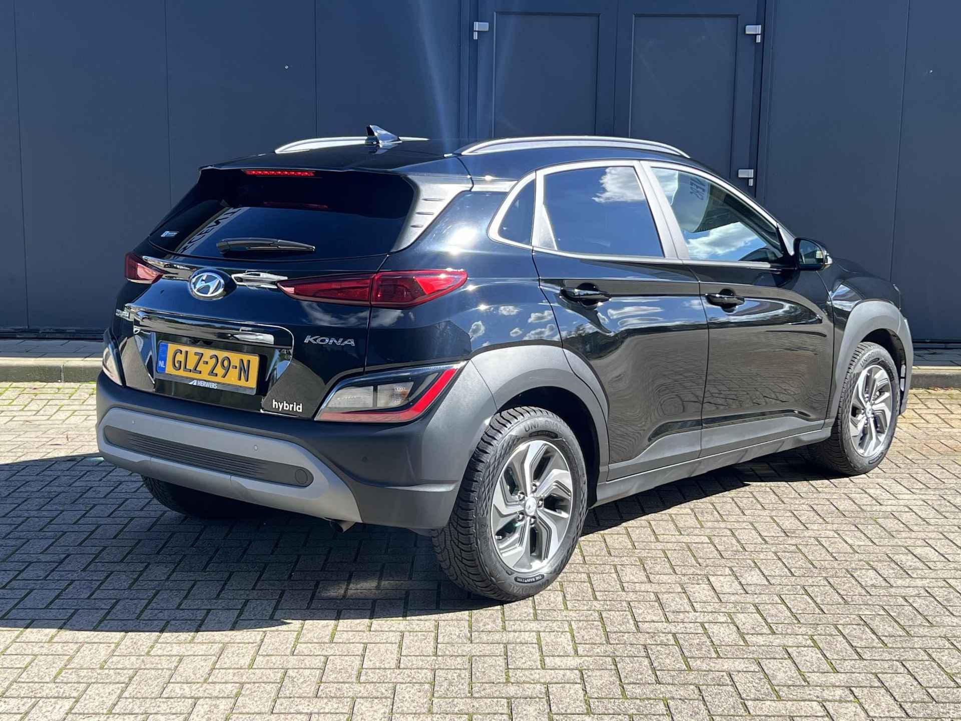 Hyundai Kona 1.6 GDI HEV Comfort Smart Automaat / Navigatie / Achteruitrijcamera / Cruise Control / All Season banden / Apple Carplay / Android Auto / DAB - 3/33