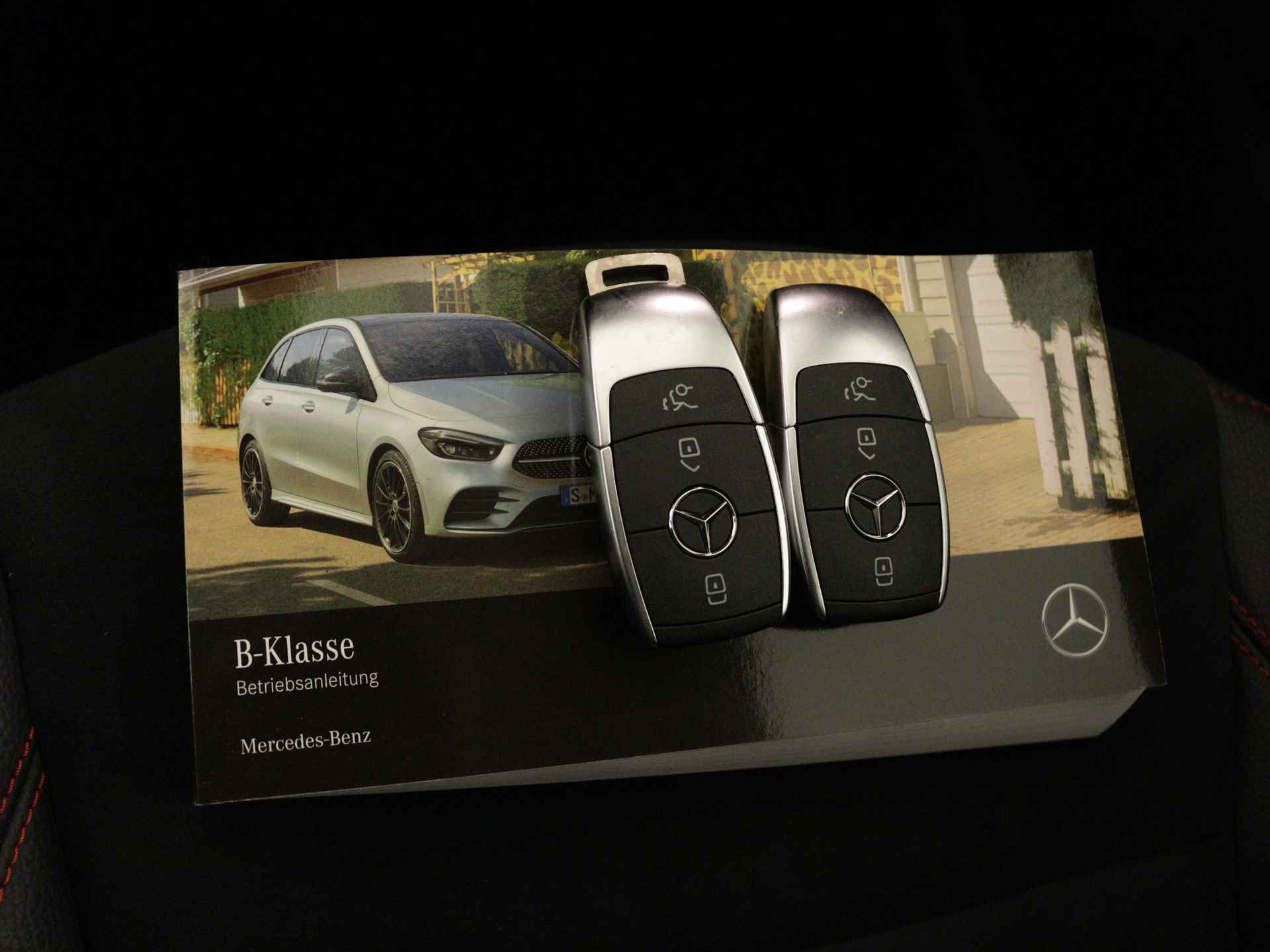 Mercedes-Benz B-Klasse 250 e AMG Line Limited Multispaaks lichtmetalen velgen | MBUX wide screen | Navigatie | Parking support | Inclusief 24 maanden Mercedes-Benz Certified garantie voor Europa. | - 14/45