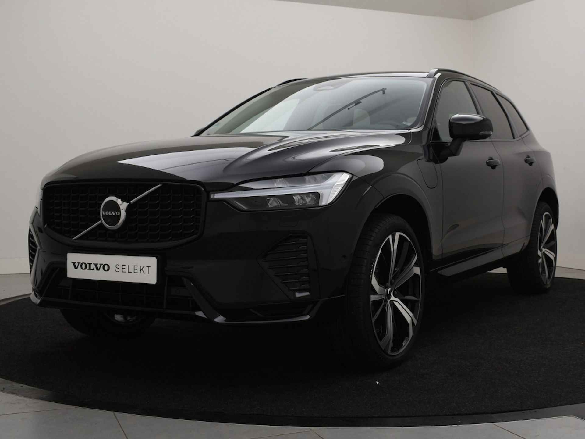 Volvo XC60 T6 PLUG-IN HYBRID LONG RANGE PLUS DARK LUCHTVERING 360GR CAM 21I - 2/44