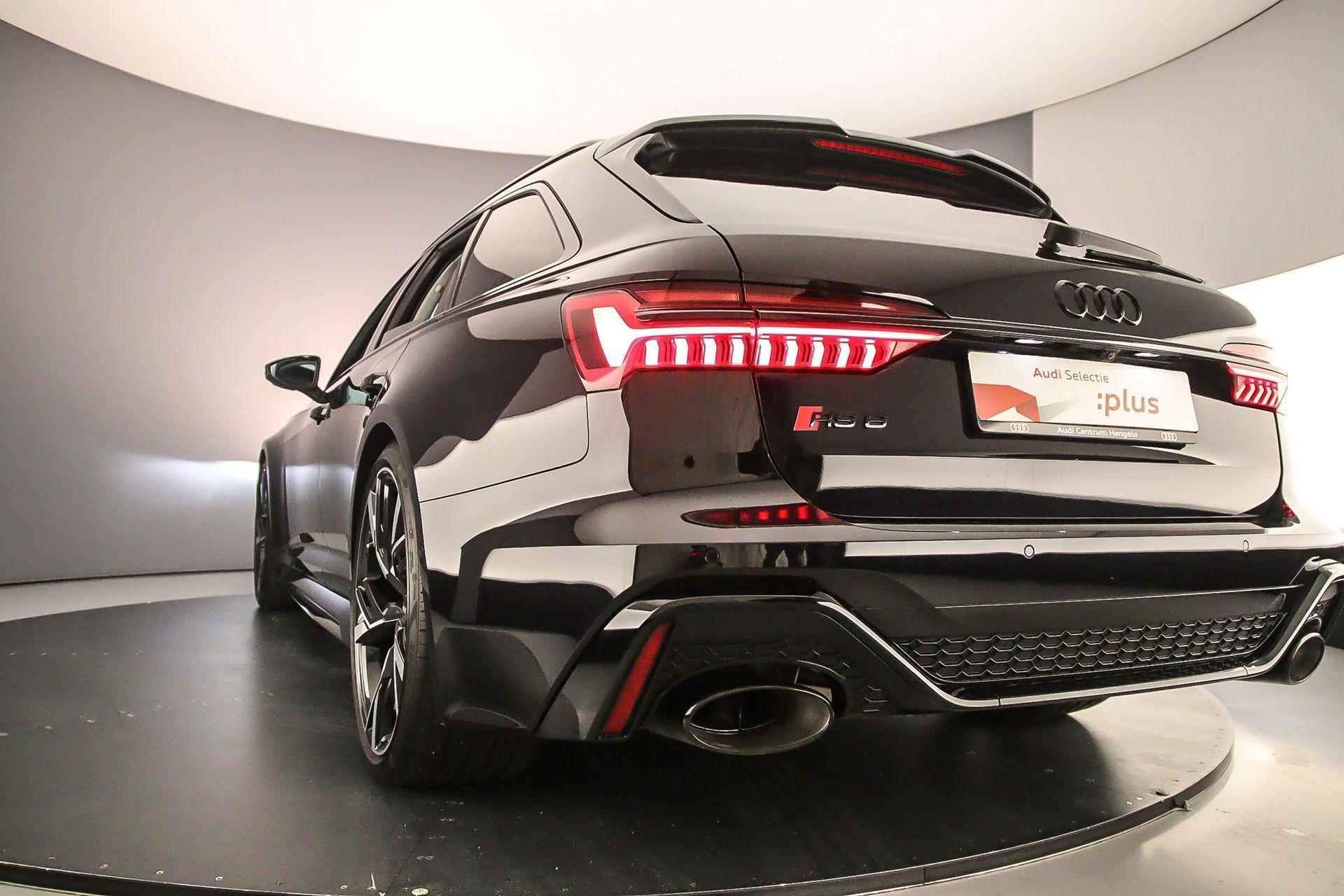 Audi RS 6 600pk | Keramisch | Pano | B&O | Head UP | 305km\h | RS Dynamic Plus | Tour/City | 4Wiel Besturing | 360Cam | Servo | RS Sportuitlaat | RS Luchtvering | - 60/67