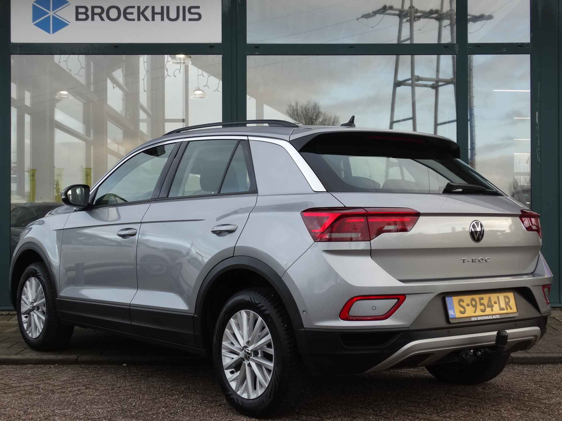 Volkswagen T-Roc 1.0 TSI 110PK Life | Apple Carplay/Android Auto | Cruise Control | Airco | Parkeersensoren | - 3/24