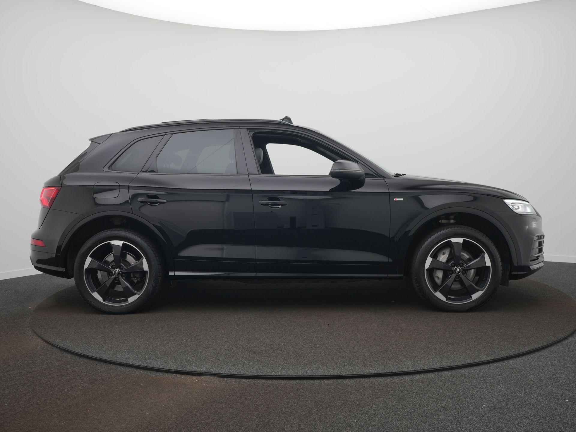 Audi Q5 50 TFSI e quattro S edition S-Line | 299PK | Panoramadak | B&O | Diamond Leer | Elek. Stoel - 4/57