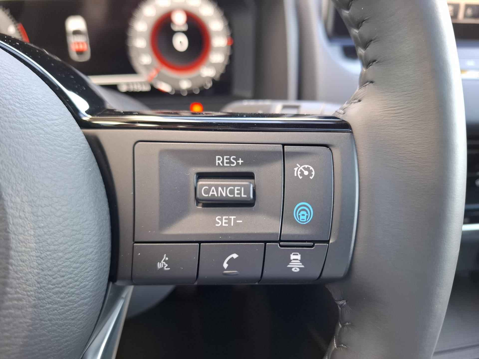 NISSAN Qashqai 1.3 Mild-Hybrid 140pk Tekna | Panoramadak | Cold Pack | Head-Up display | App Connect - 12/36