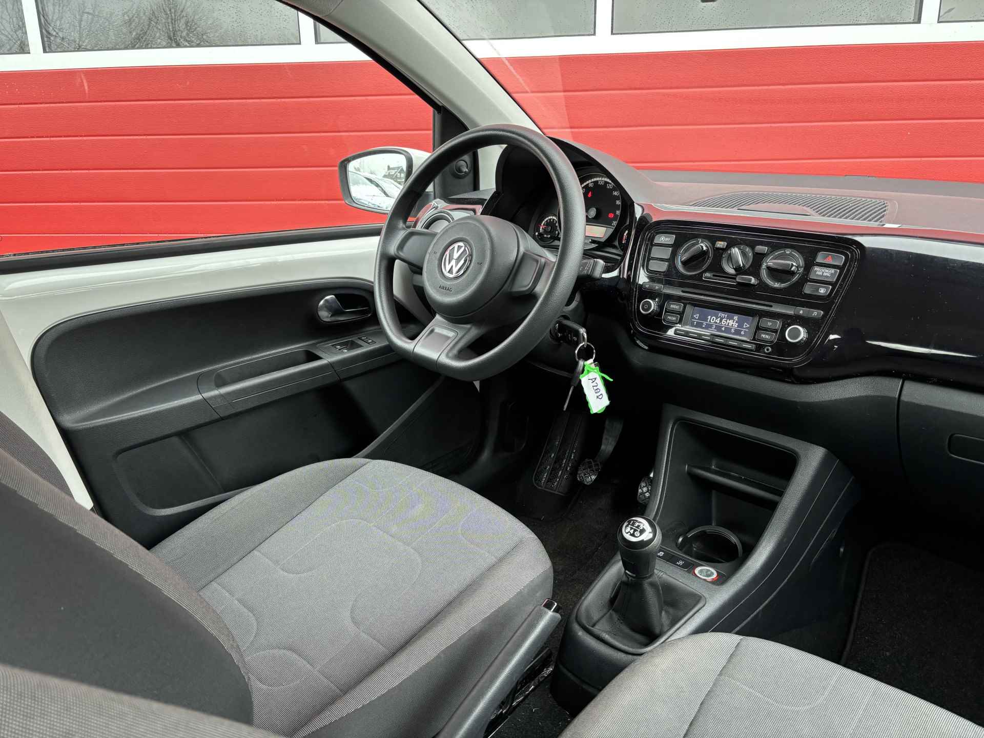 Volkswagen up! 1.0 move up! BlueMotion AIRCO / ELEK RAMEN / RADIO / NL-AUTO - 3/6