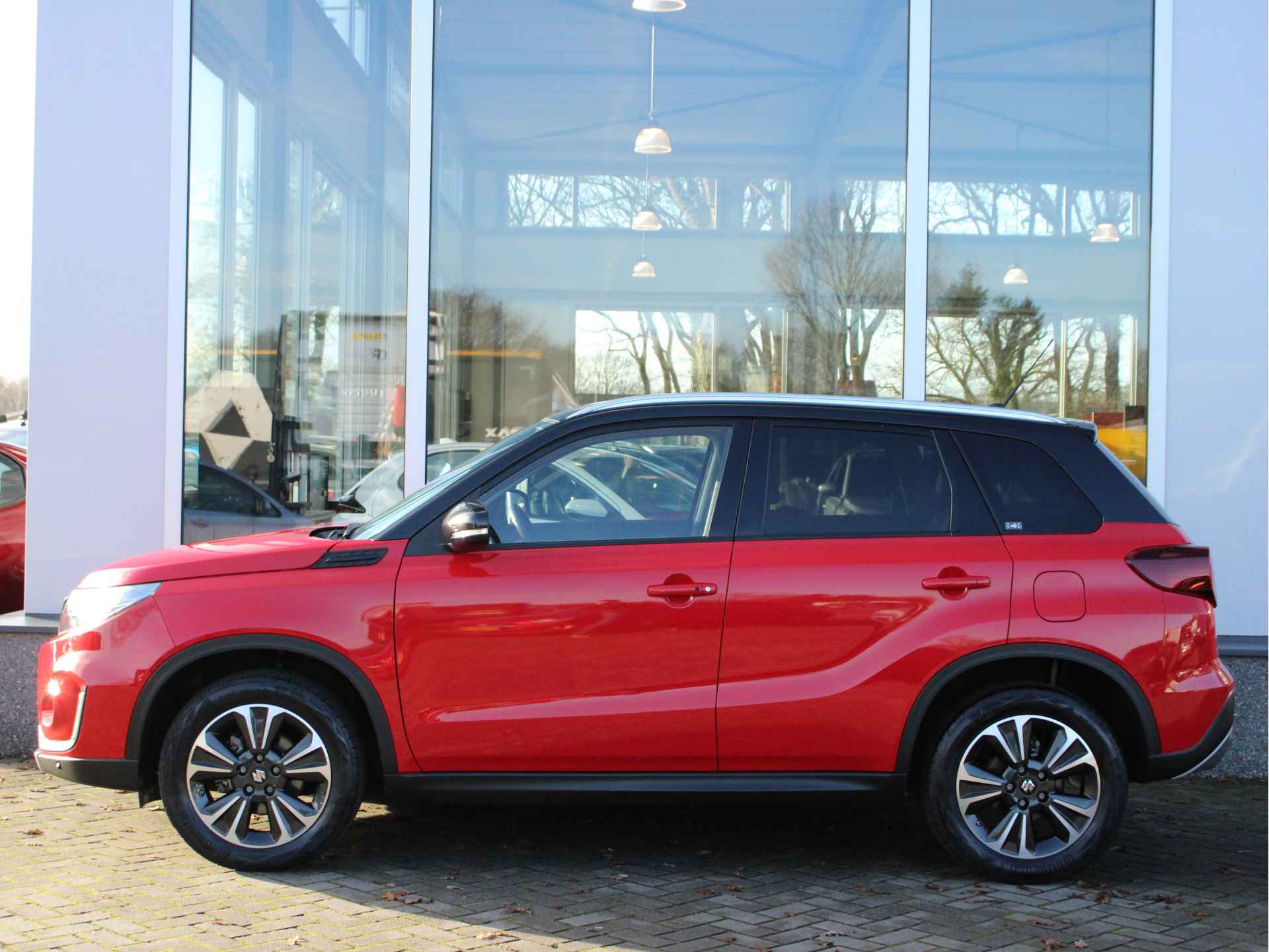 Suzuki Vitara 1.5 Hybrid Style Automaat Panoramadak, Multimediasysteem, Parkeercamera, Stoelverwarming, Navigatie - 14/47