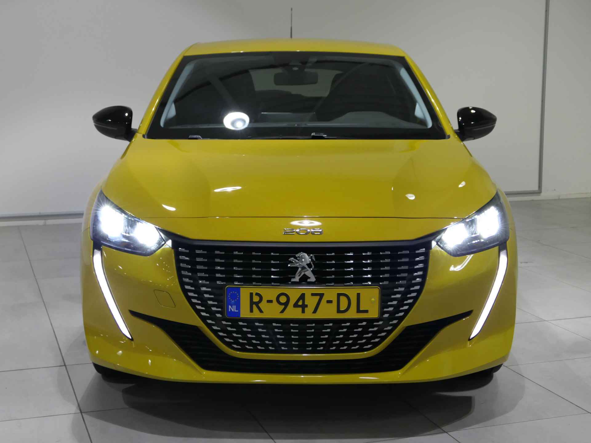 Peugeot 208 1.2 PureTech Active Pack | Navigatie | Airconditioning | Lichtmetalen Velgen | - 11/64