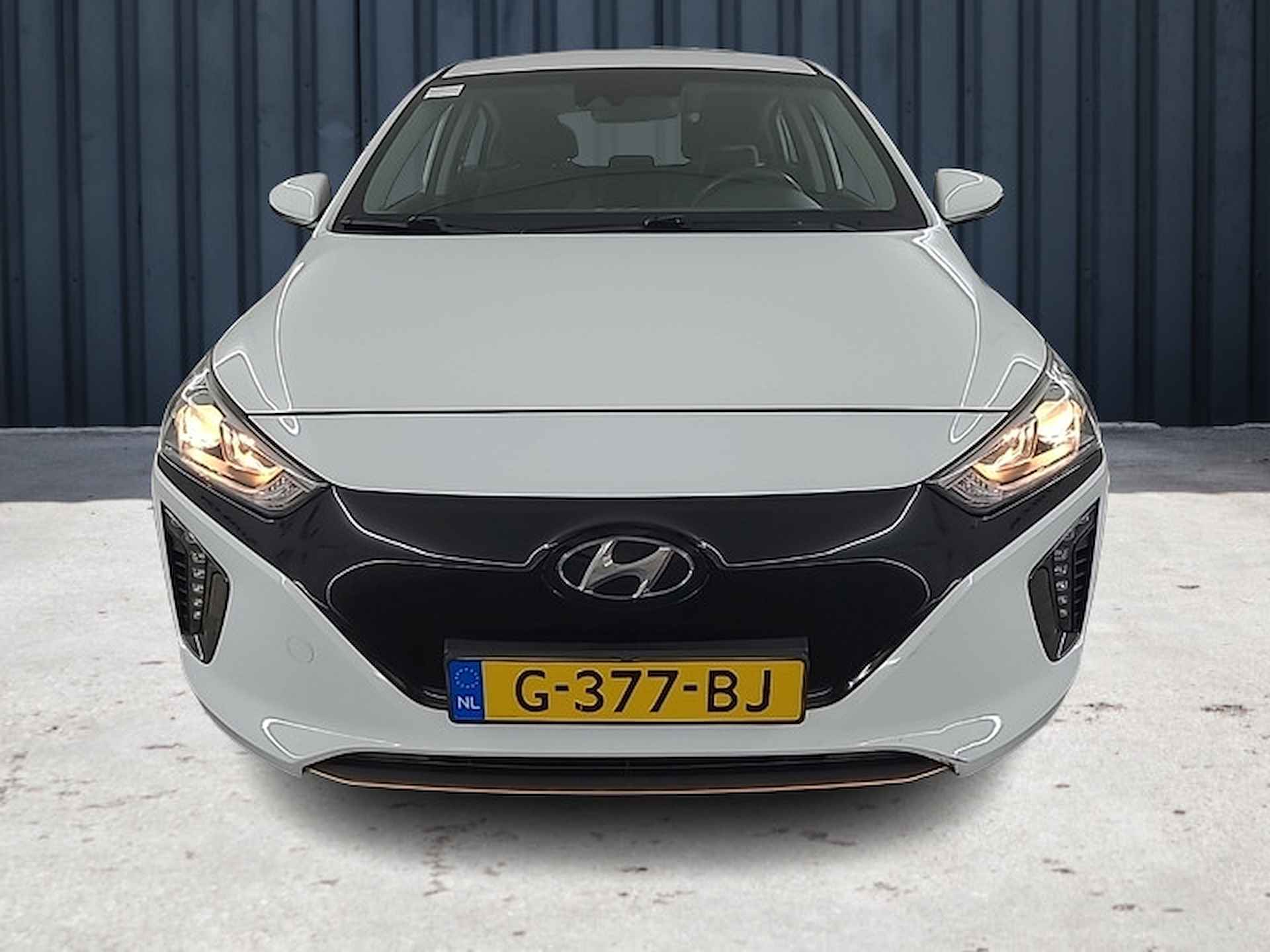 Hyundai IONIQ Comfort EV (120 PK) 1e-Eigen, Hyundai-Dealer-Onderh, 12-Mnd-Bovag, Nl-Auto, Keyless-Entry, Adaptieve-Cruisecontrol, Navigatie/Apple-Carplay/Android-Auto, Achteruitrijcamera, Parkeer-Sensoren, L.M.Velgen - 16/22