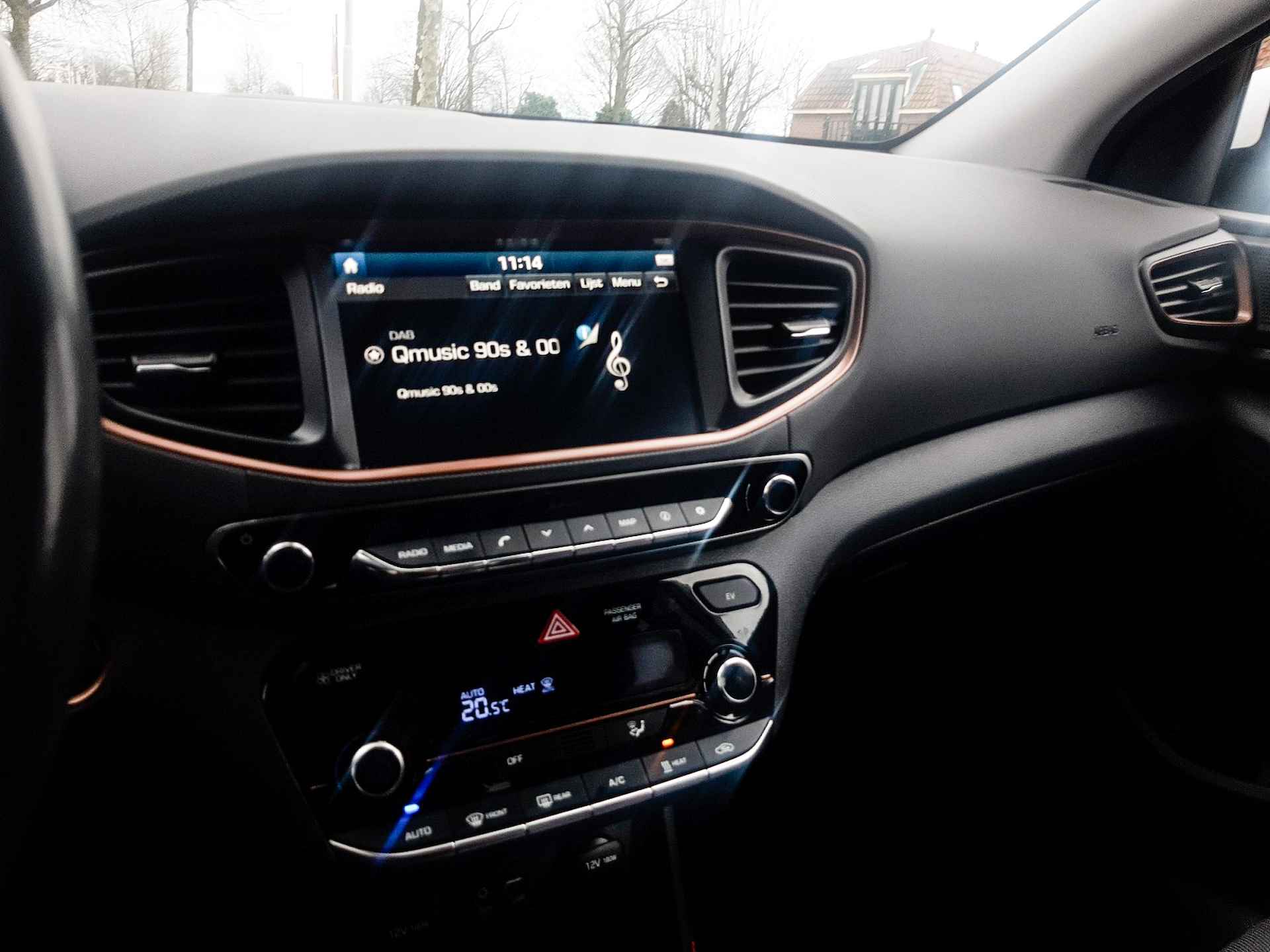 Hyundai IONIQ Comfort EV (120 PK) 1e-Eig, Hyundai-Dealer-Onderh, 12-Mnd-Bovag, Nl-Auto, Keyless-Entry, Adaptieve-Cruisecontrol, Navigatie/Apple-Carplay/Android-Auto, Achteruitrijcamera, Parkeer-Sensoren, L.M.Velgen - 20/39