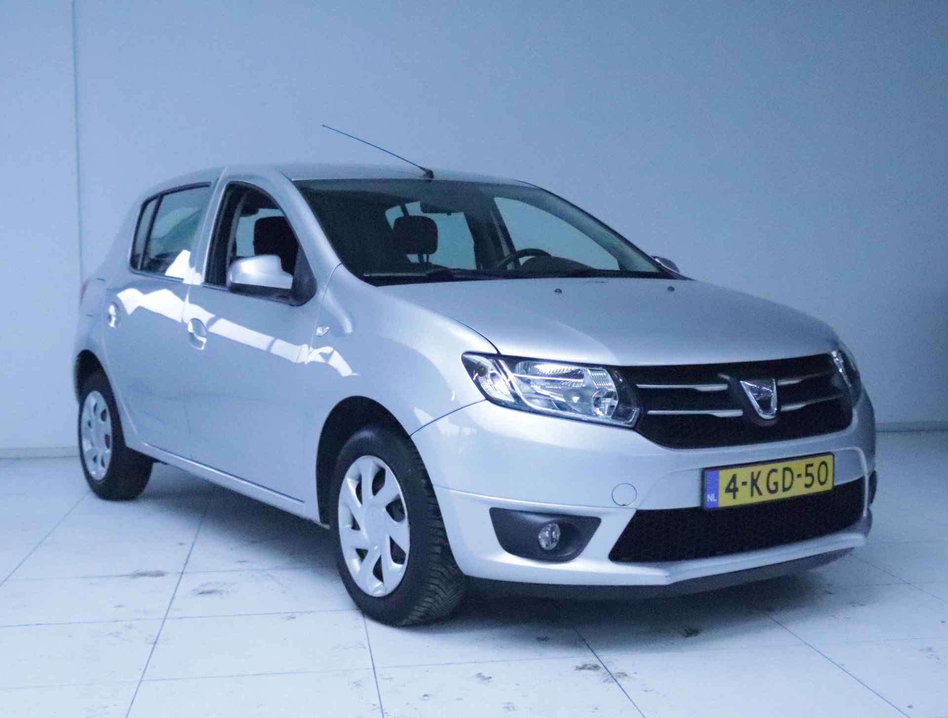 Dacia Sandero 0.9 TCe 90 Lauréate Airco/Navi/PDC - 10/27