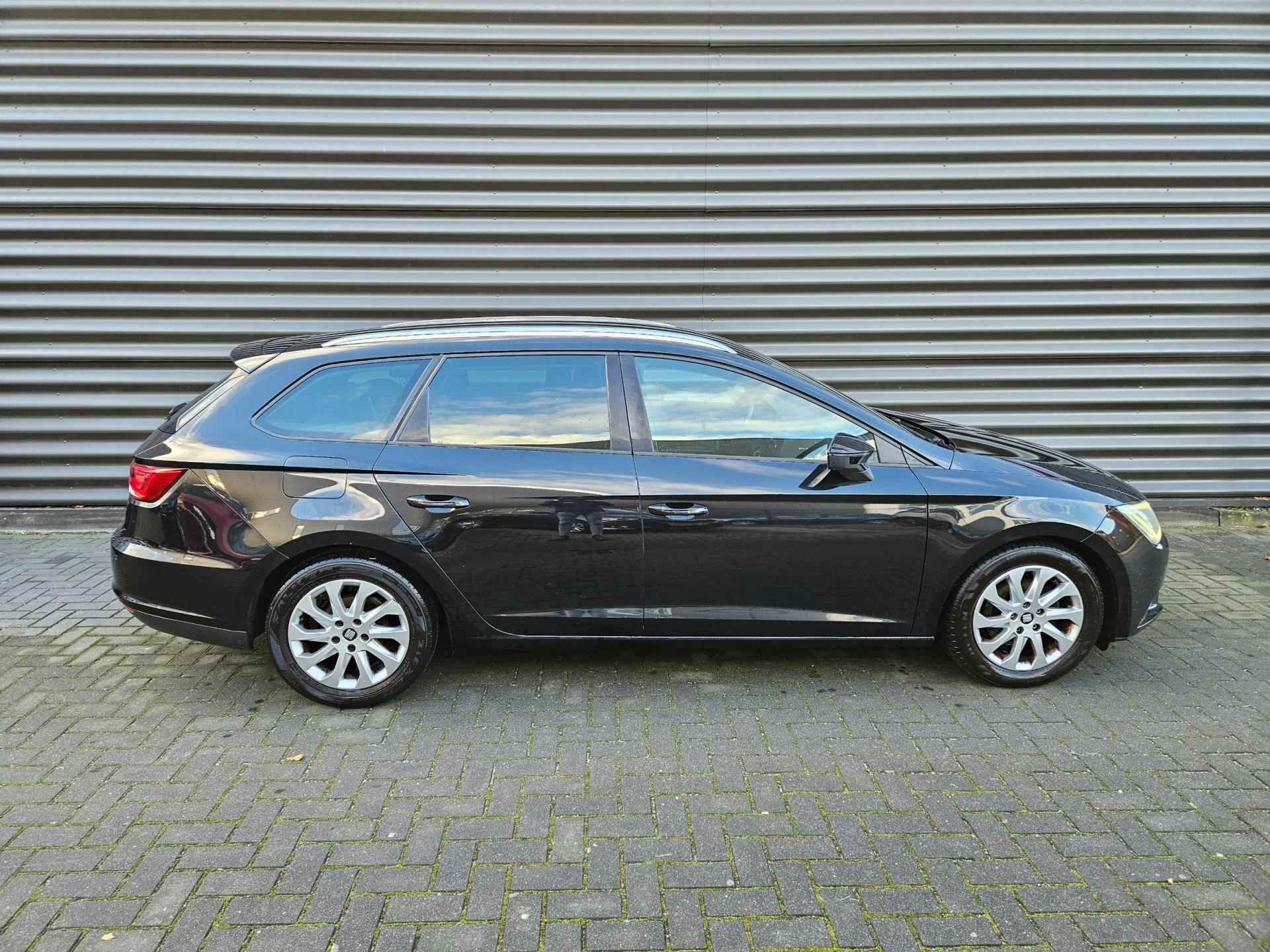 Seat Leon ST 1.6 TDI Style Business Ecomotive - 6/22