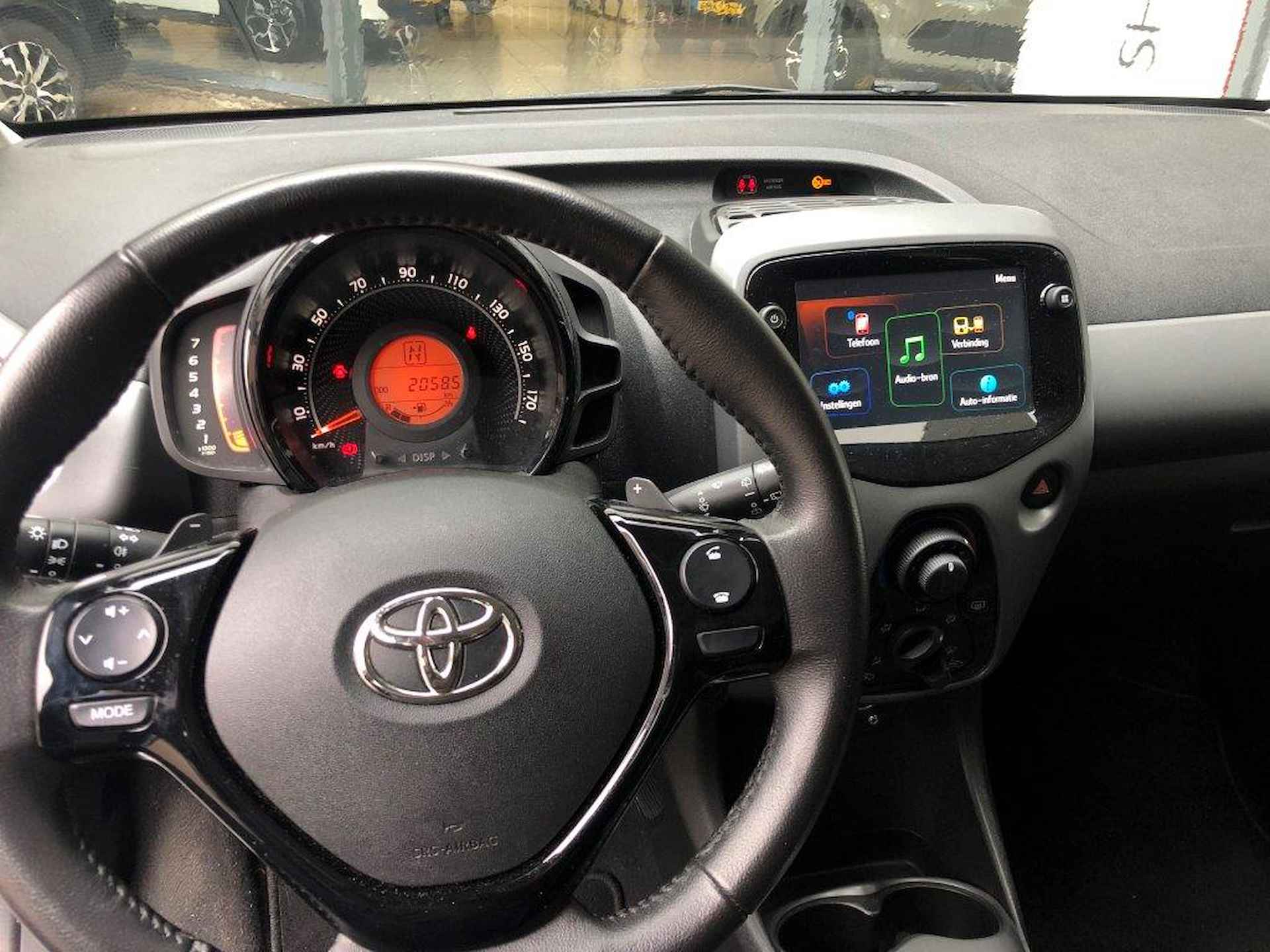 Toyota Aygo X-PLAY AUTOMAAT - 10/15