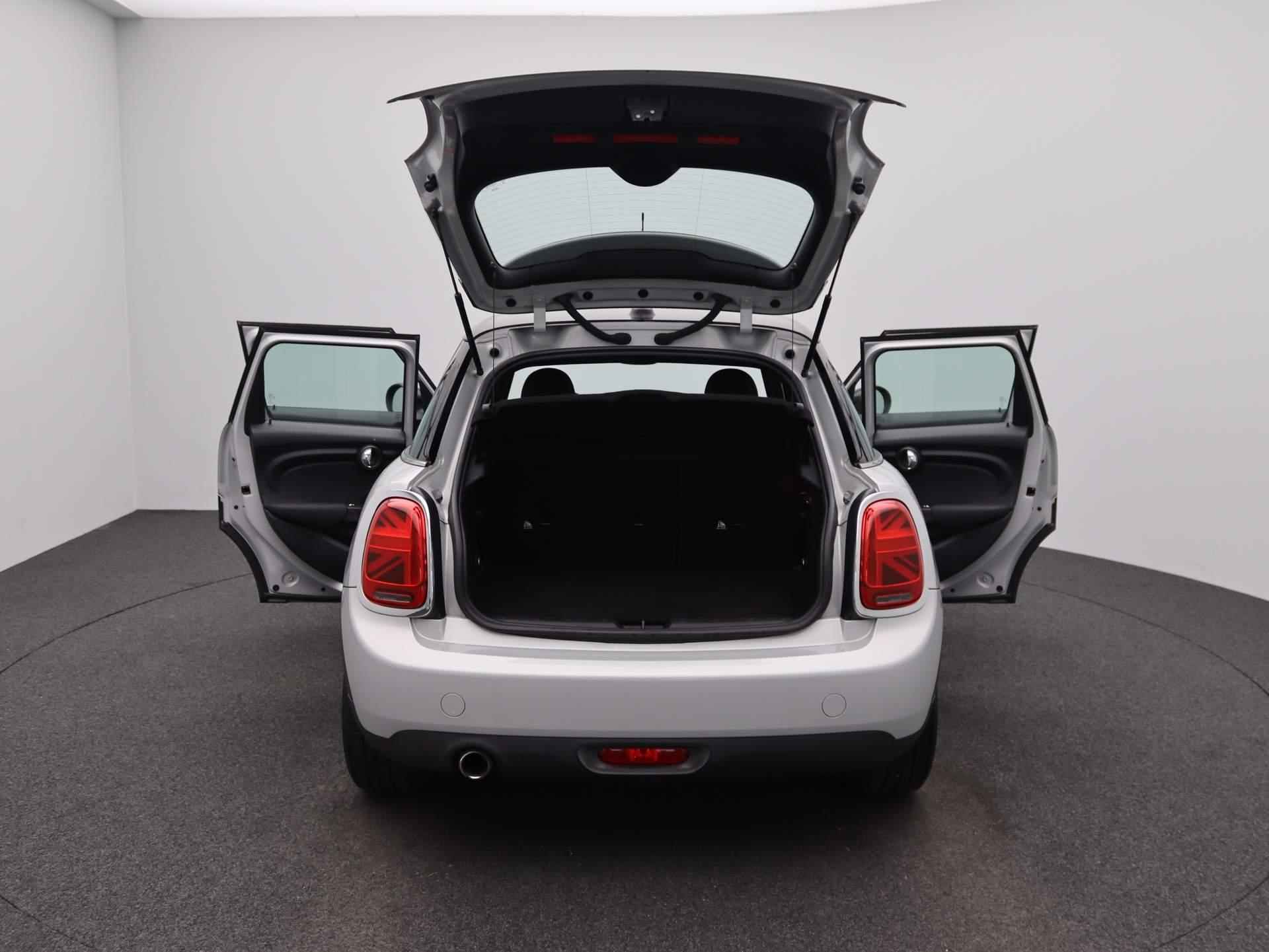 Mini Mini 1.5 Cooper Chili Business | Navigatie | Climate Control | Parkeerhulp  | LED Verlichting | - 13/40