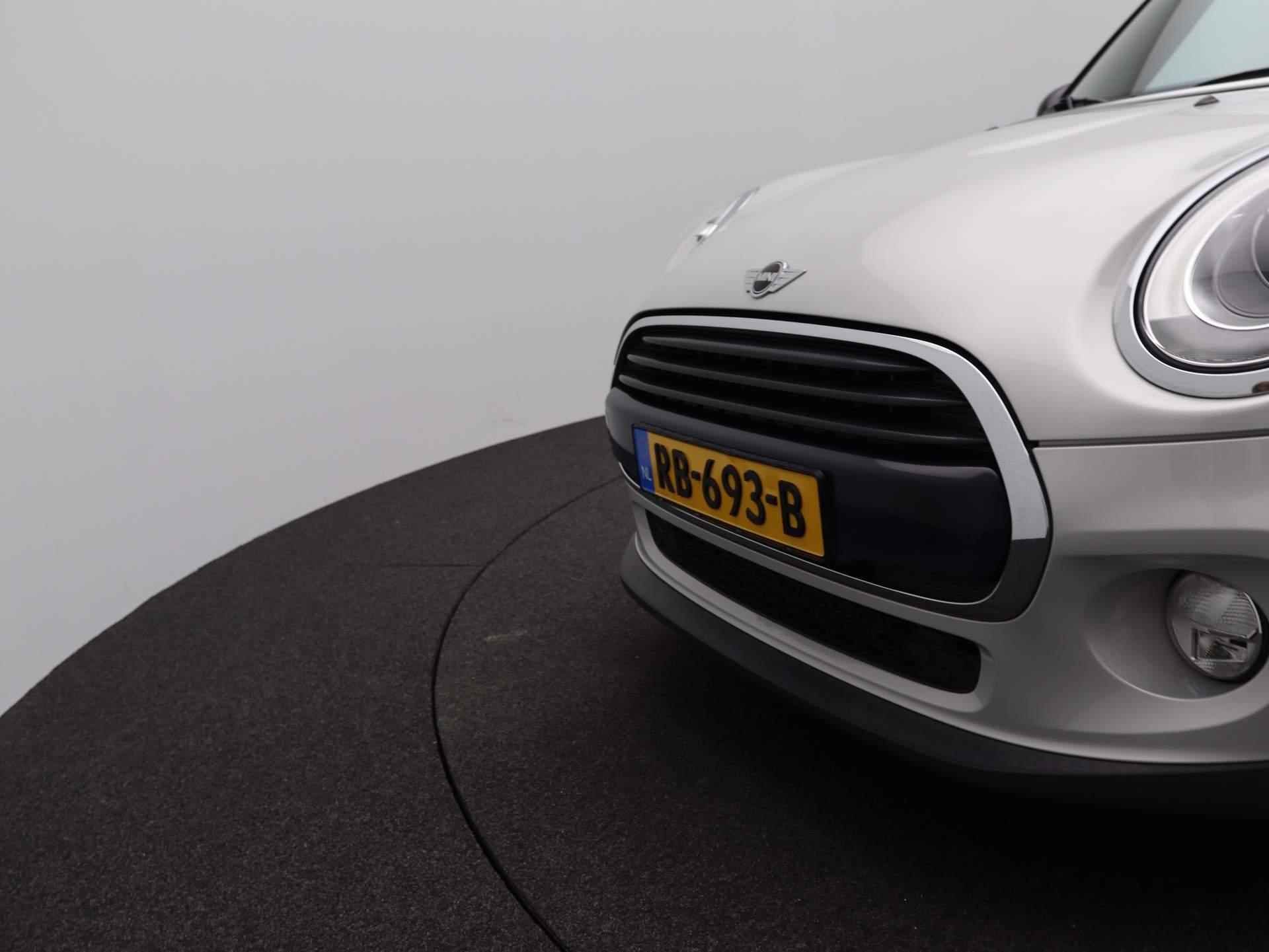 Mini Mini 1.5 Cooper Chili Business | Navigatie | Climate Control | Parkeerhulp  | LED Verlichting | - 32/40