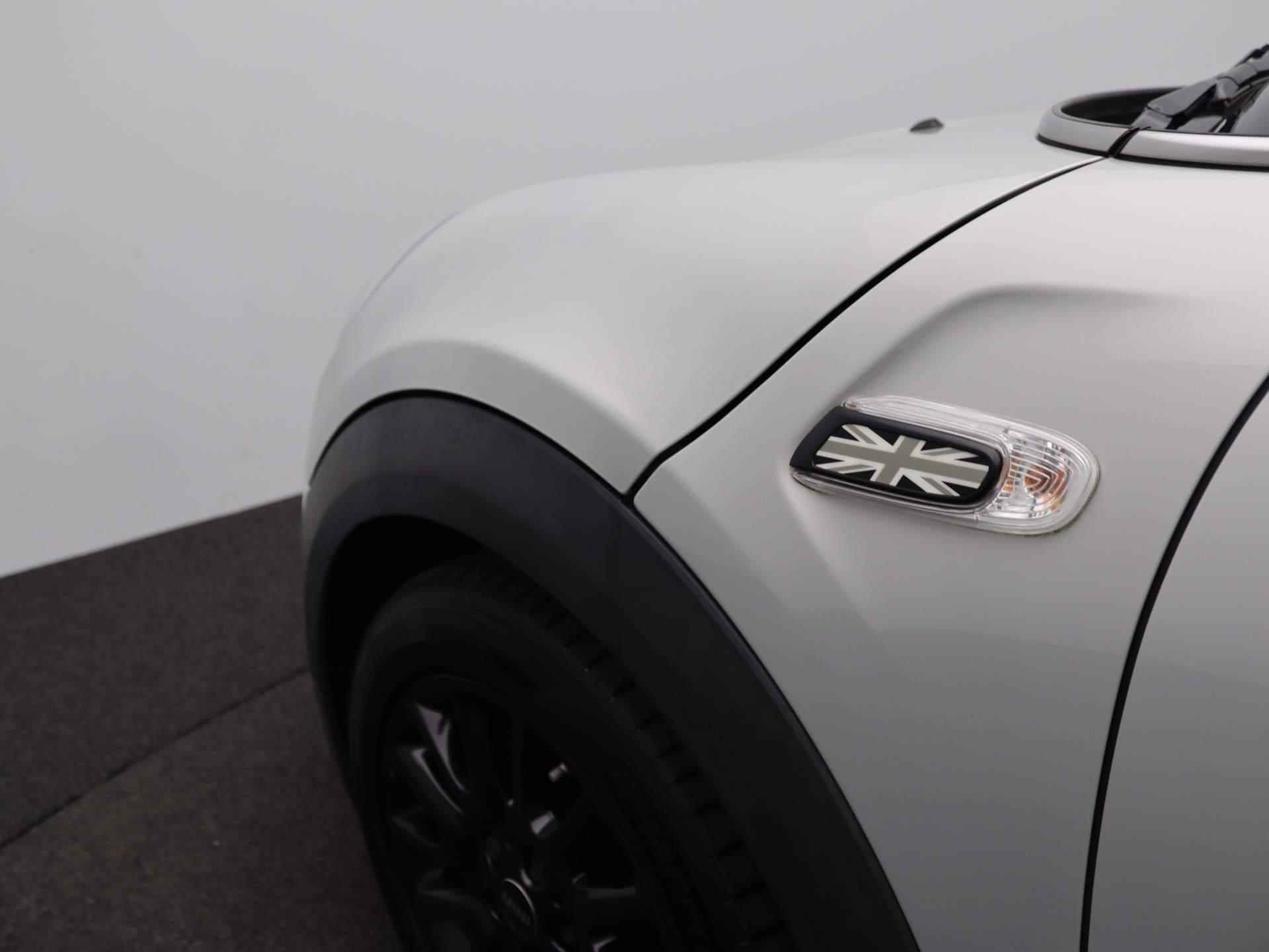 Mini Mini 1.5 Cooper Chili Business | Navigatie | Climate Control | Parkeerhulp  | LED Verlichting | - 33/40