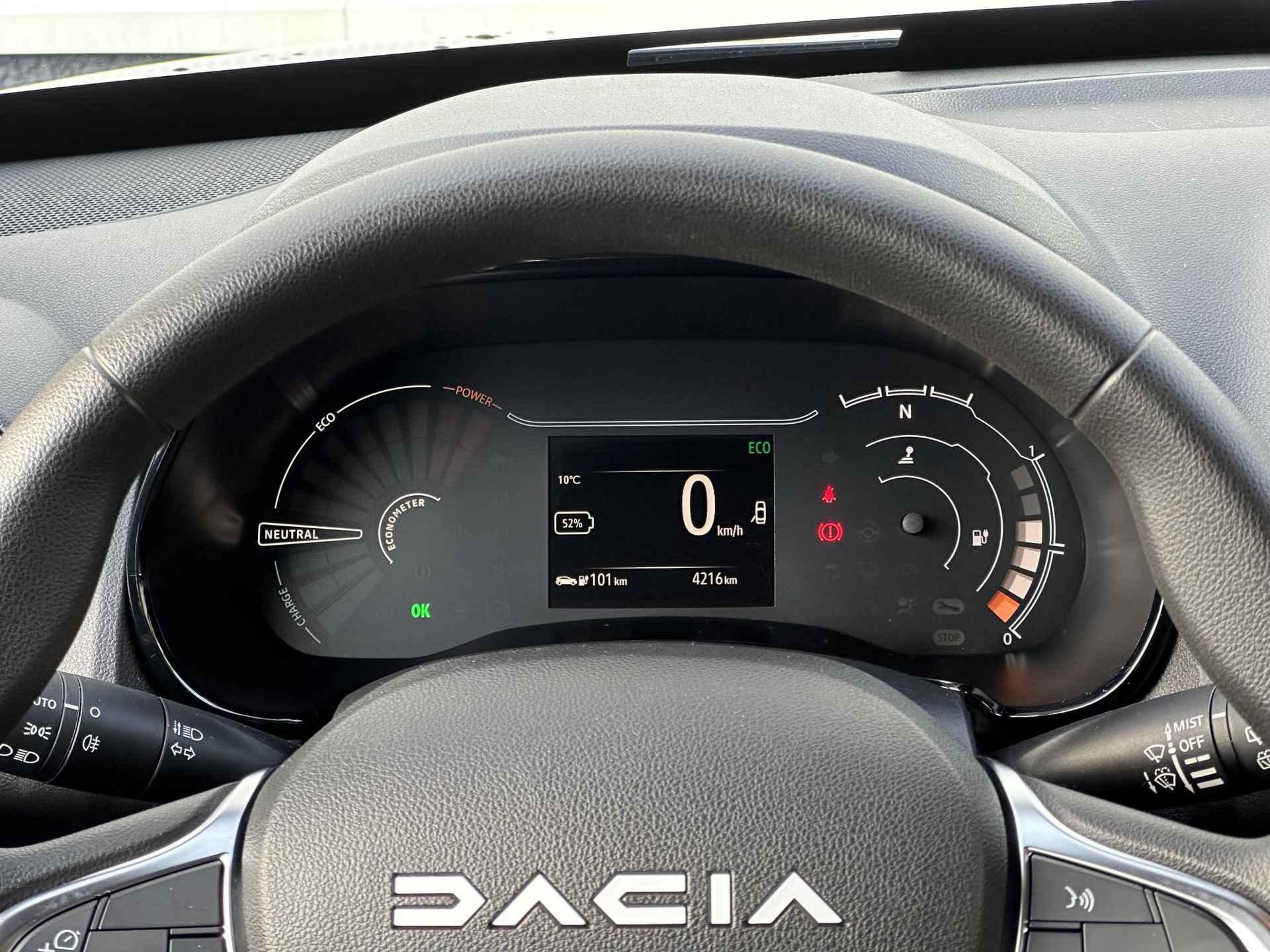 Dacia Spring Expression 27 kWh | Lederen Bekleding | Navigatie | Camera Achter | Navigatie | Airco - 12/27