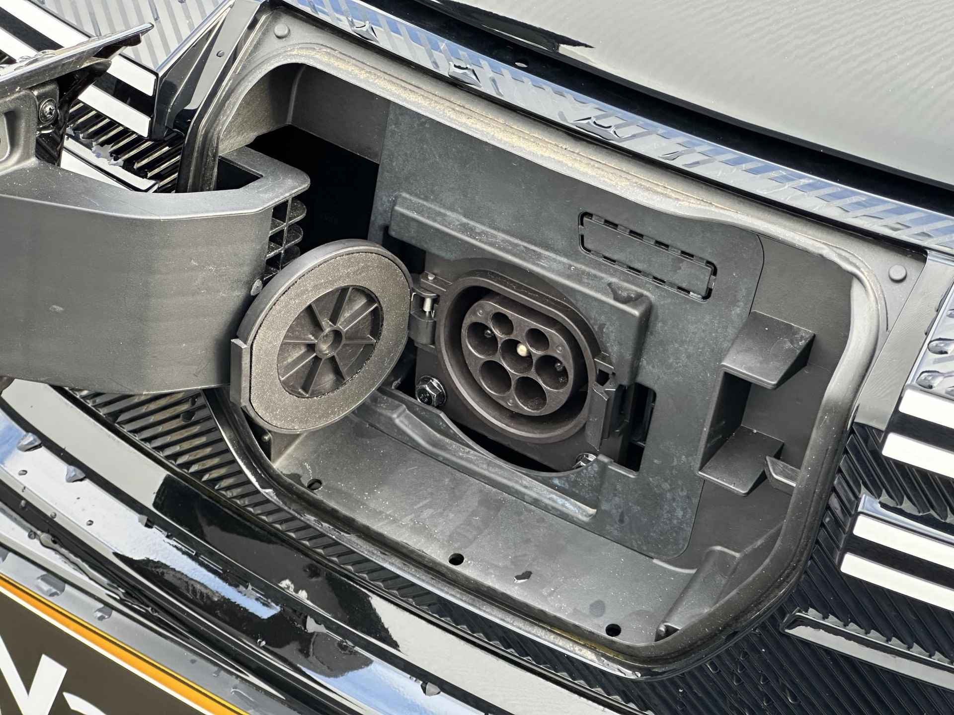 Dacia Spring Expression 27 kWh | Lederen Bekleding | Navigatie | Camera Achter | Navigatie | Airco - 23/27