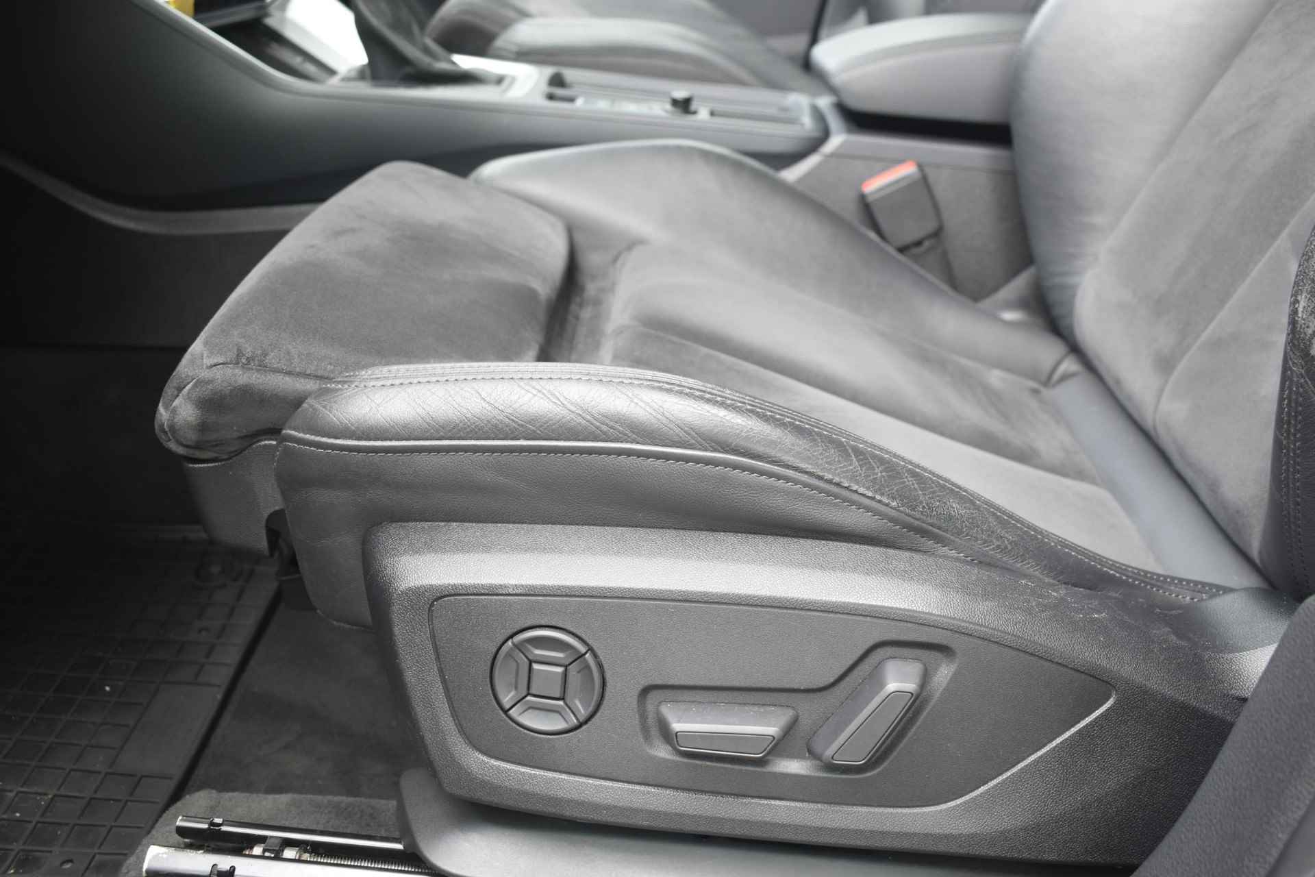 Audi Q3 40 TFSI quattro Advanced Pro Line Business / Virtual / Matrix / Sportstoelen / Trekhaak - 26/48