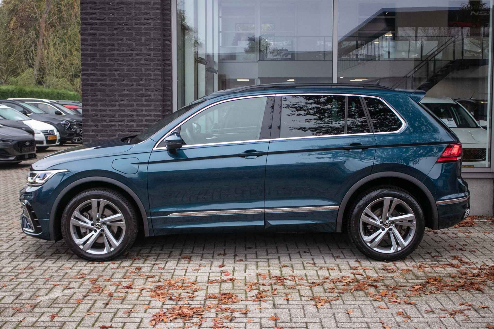 Volkswagen Tiguan 1.4 TSI eHybrid R-Line Business+ - All-in rijklrprs | Navi | Elekt. panodak | Camera - 2/45