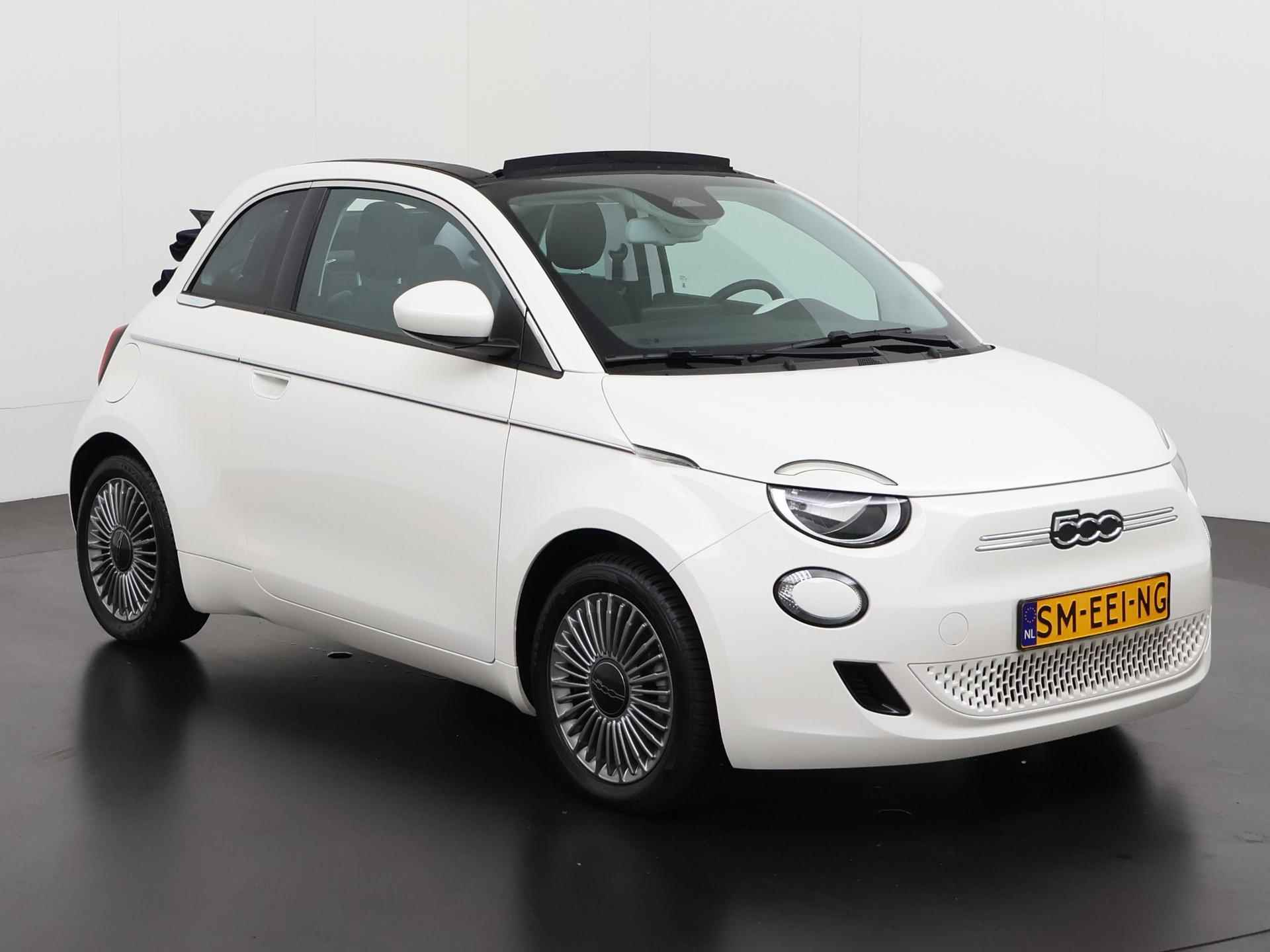 Fiat 500e Cabrio 42 kWh | Virtual Cockpit | Apple Carplay | LED | Zondag Open! - 30/35