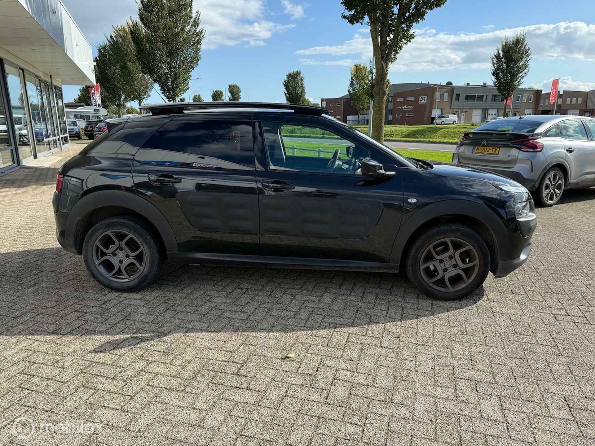 CITROEN C4 CACTUS 82 PK SHINE 12 MND BOVAG RIJKLAAR PRIJS - 2/13