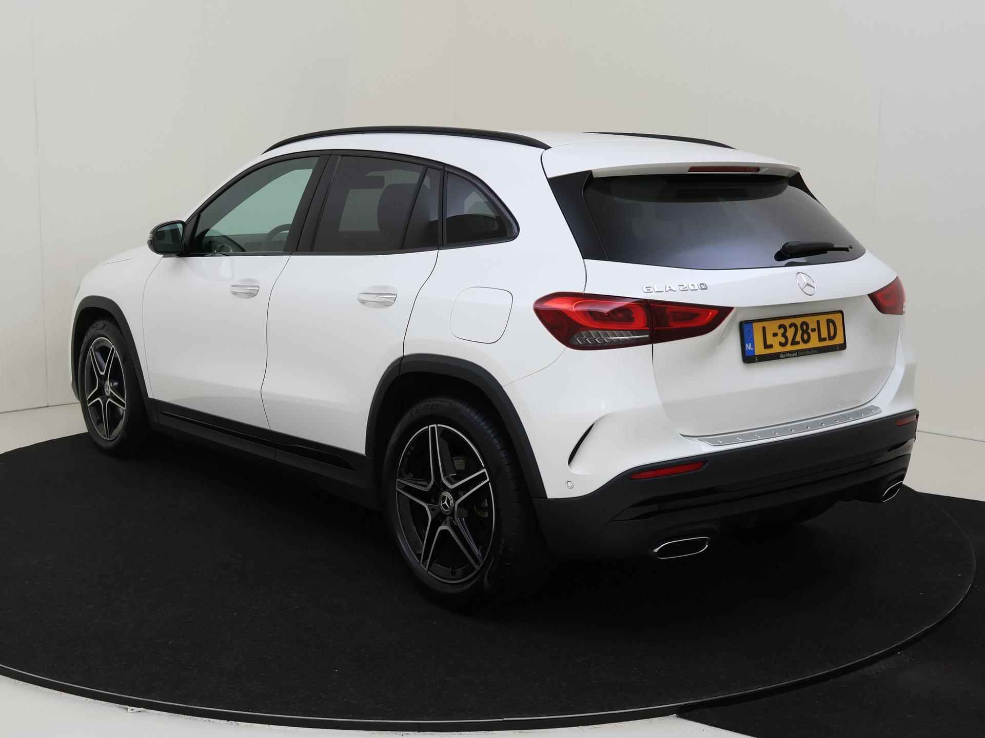 Mercedes-Benz GLA-klasse 200 Business Solution AMG Keyless / Night pakket / Premium Sound / - 7/33