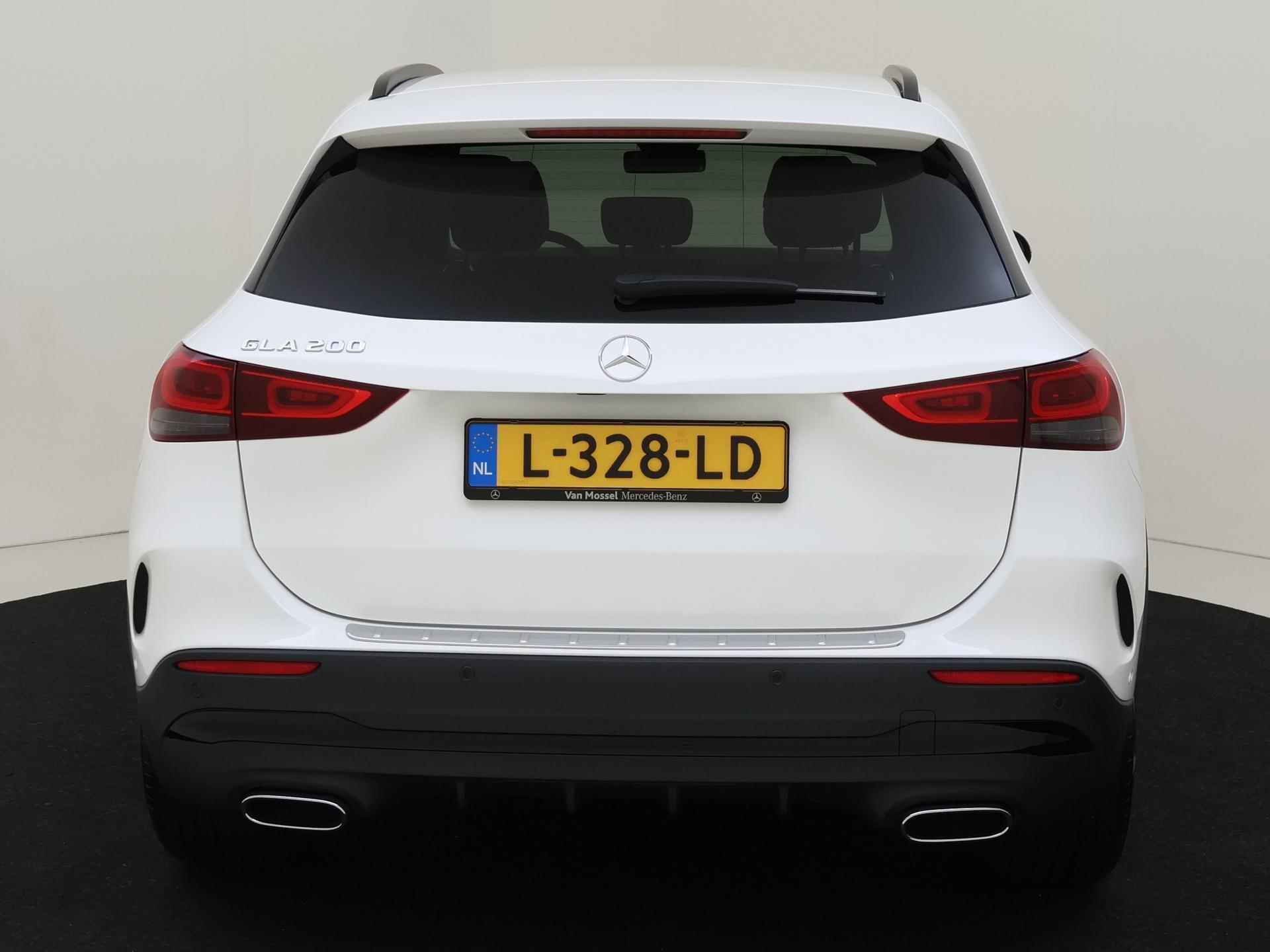 Mercedes-Benz GLA-klasse 200 Business Solution AMG Keyless / Night pakket / Premium Sound / - 8/33