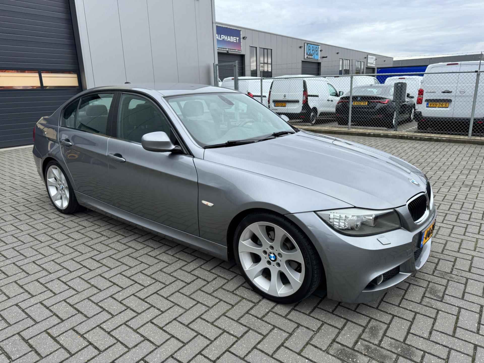 BMW 3-serie 318i Business Line Sport - 4/25