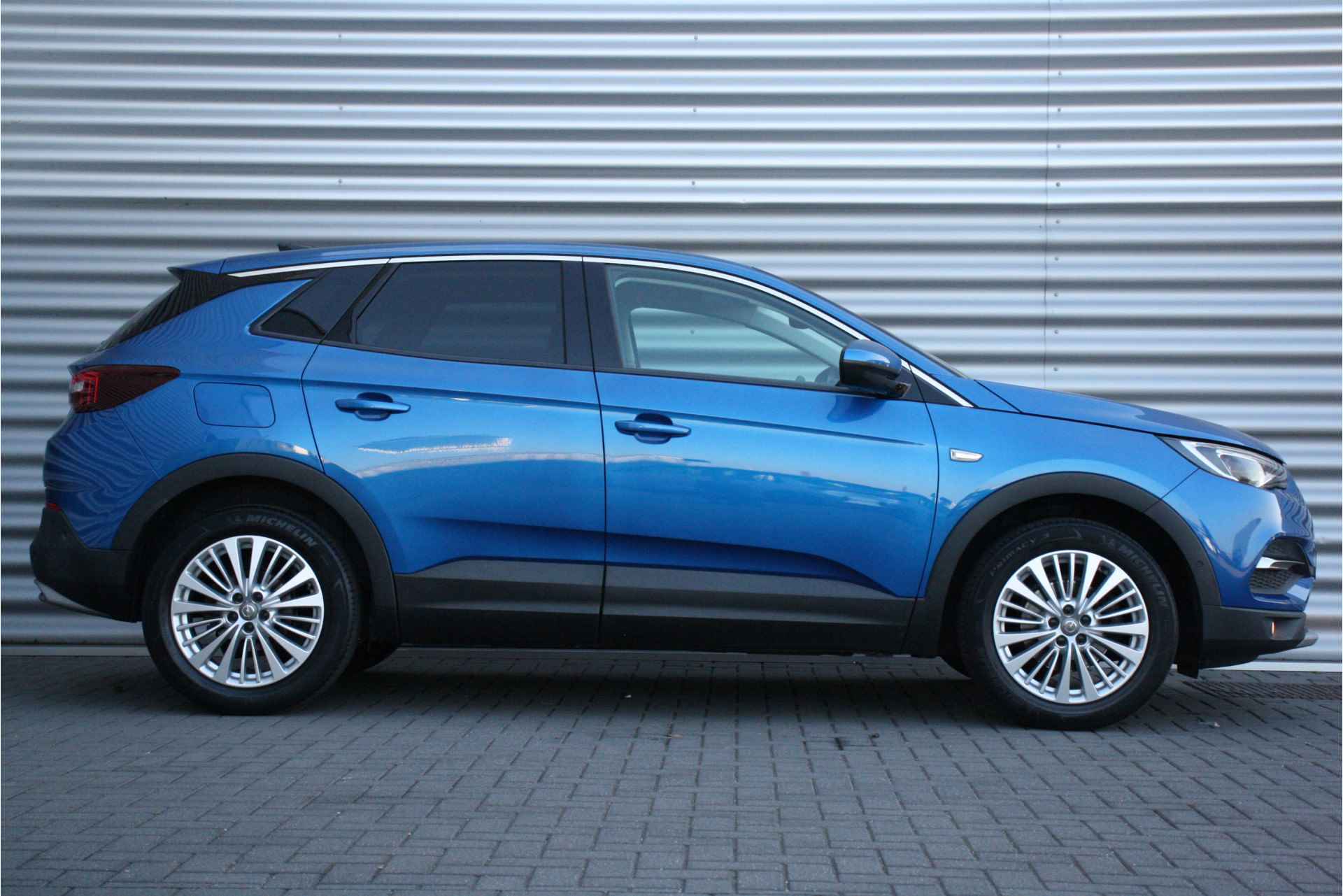 Opel Grandland X 1.2 TURBO 130PK INNOVATION+ / NAVI / LEDER / CLIMA / AGR / PDC / 18" LMV / KEYLESS / LED-MATRIX / WINTERPAKKET / BLUETOOTH / CRU - 3/41