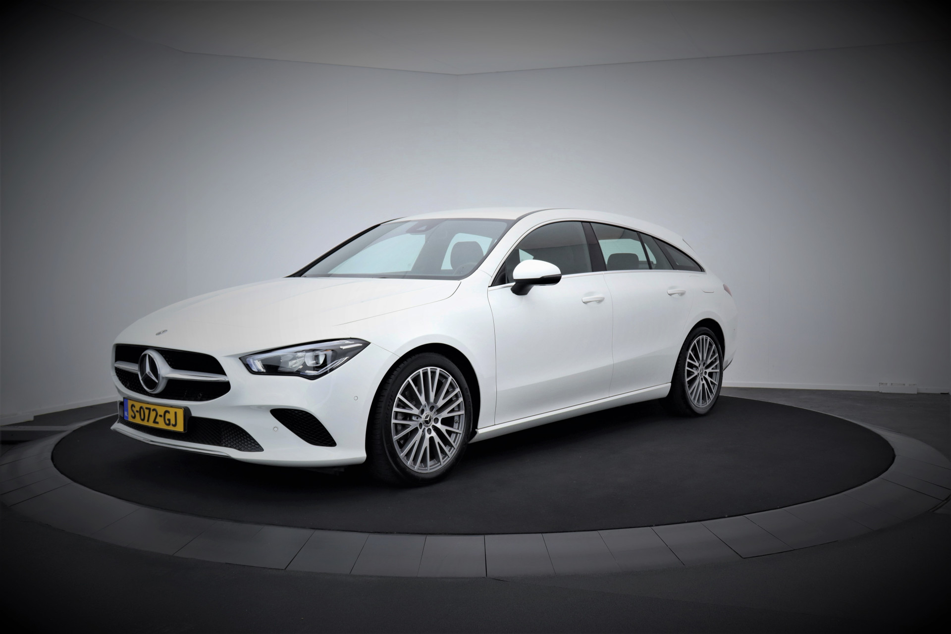 Mercedes-Benz CLA-Klasse Shooting Brake 200 Aut. FULL.LED/NAVI.GR./DIGIDASH/STOELVERW./LANE.ASS/SPORTSTOELEN/LMV.18''