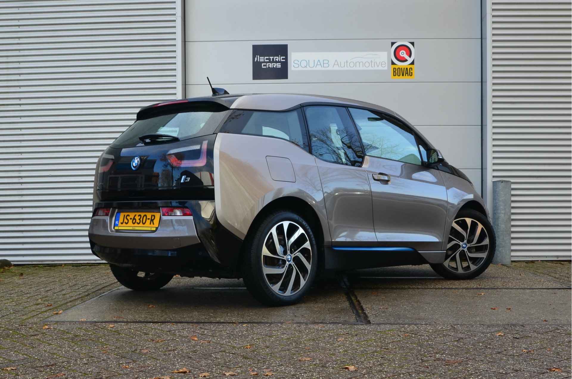 BMW i3 22 kWh CCS, Panoramadak, Warmtepomp, 2.000,- SEPP Subsidie! - 9/30