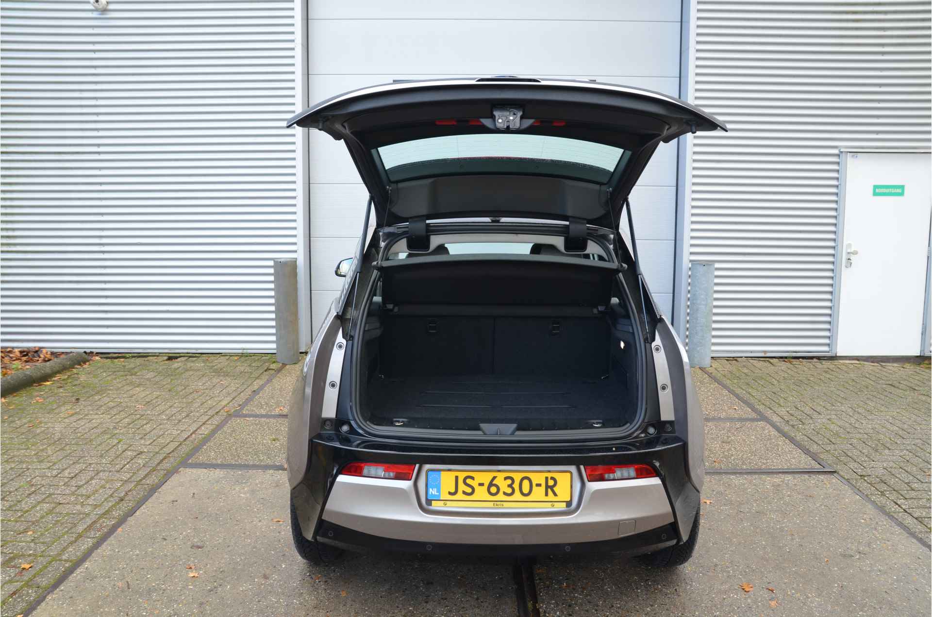 BMW i3 22 kWh CCS, Panoramadak, Warmtepomp, 2.000,- SEPP Subsidie! - 28/30