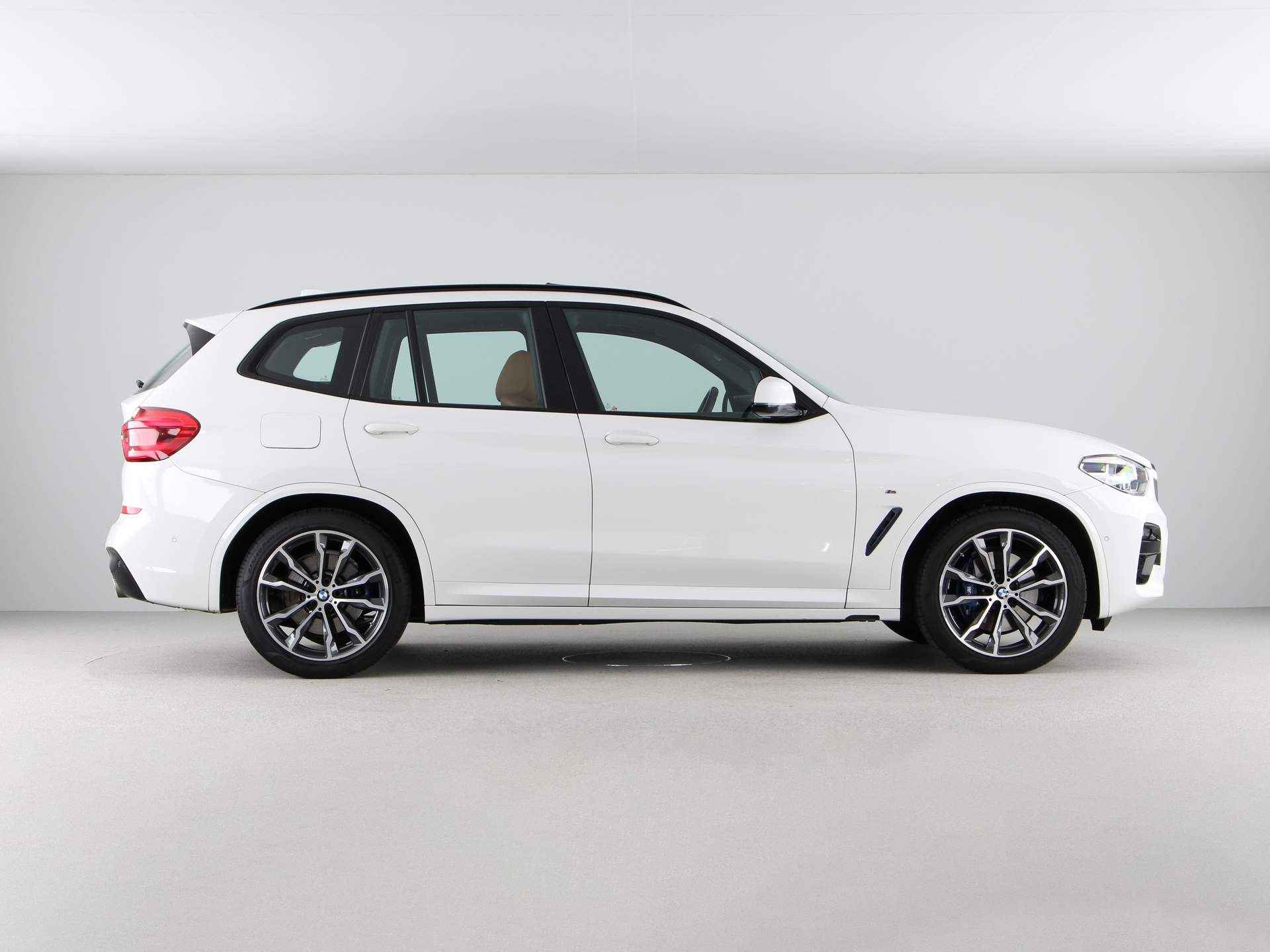 BMW X3 xDrive30i High Executive M-Sport Trekhaak, Elektrisch verstelbare voorstoelen, Adaptief onderstel - 9/27