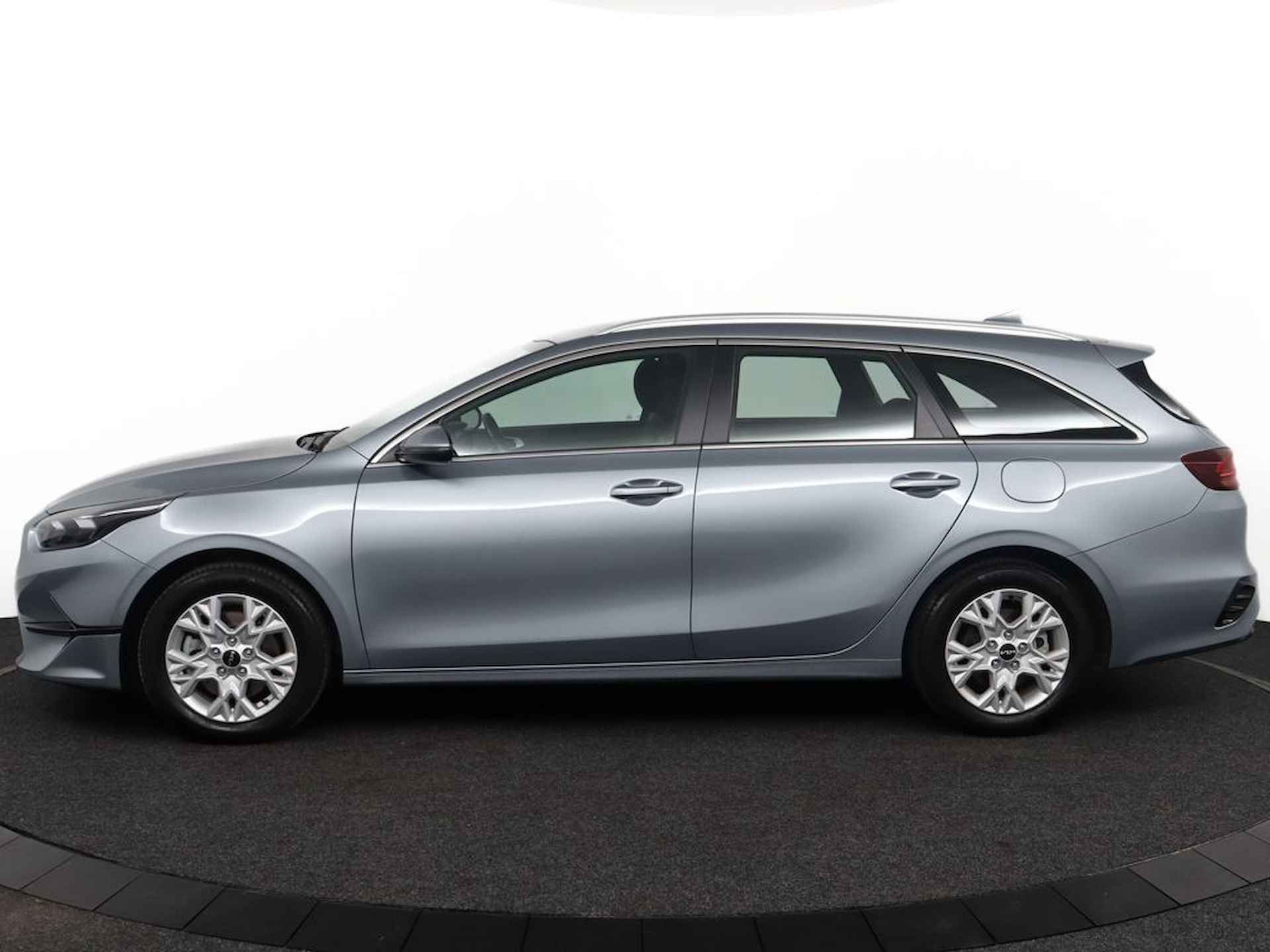 Kia Ceed Sportswagon 1.0 T-GDi DynamicLine - Navigatie - Climate Control - Cruise Control - Apple Carplay/ Android Auto - Fabrieksgarantie tot 01-2030 - 4/55