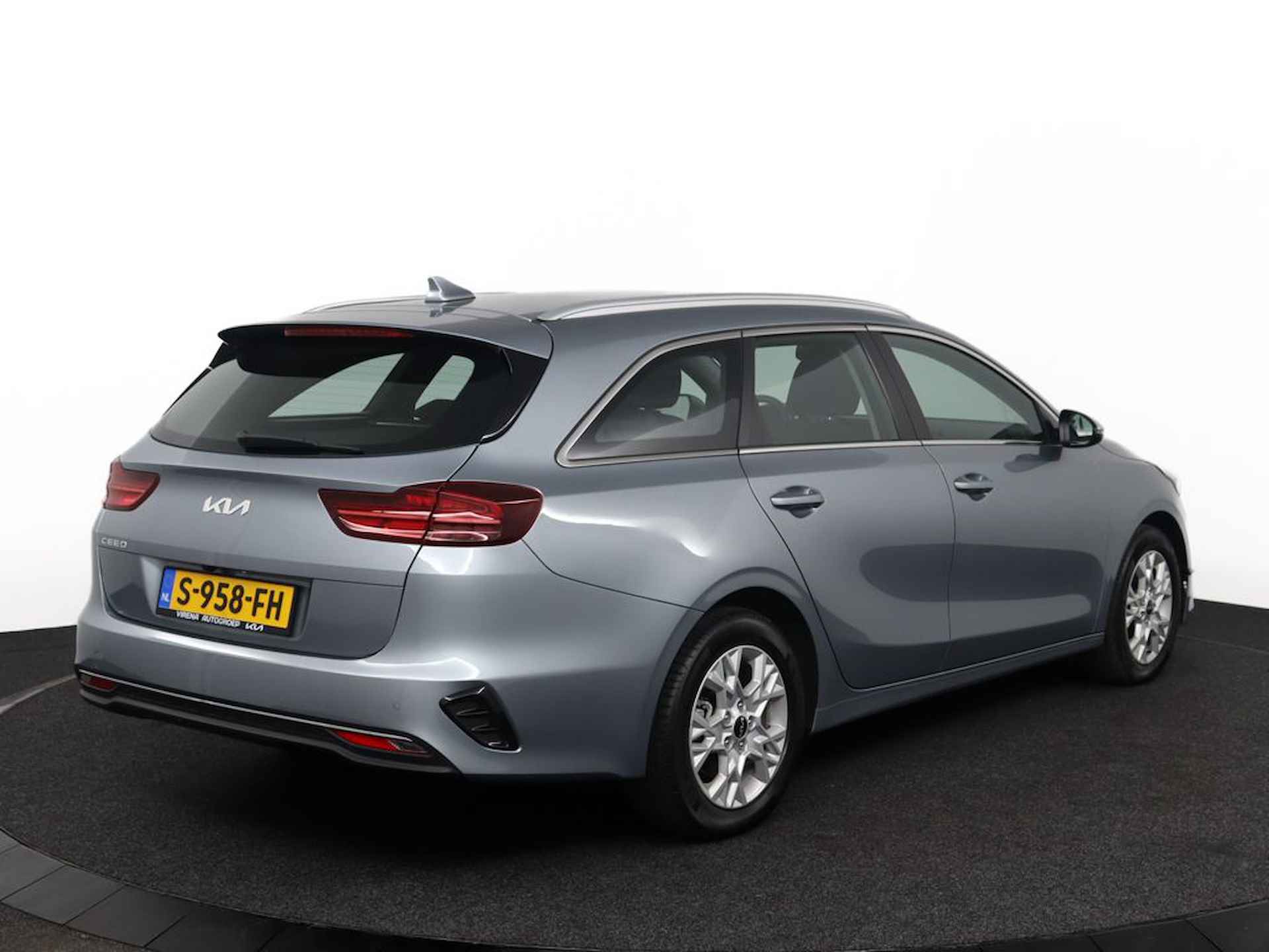 Kia Ceed Sportswagon 1.0 T-GDi DynamicLine - Navigatie - Climate Control - Cruise Control - Apple Carplay/ Android Auto - Fabrieksgarantie tot 01-2030 - 9/55