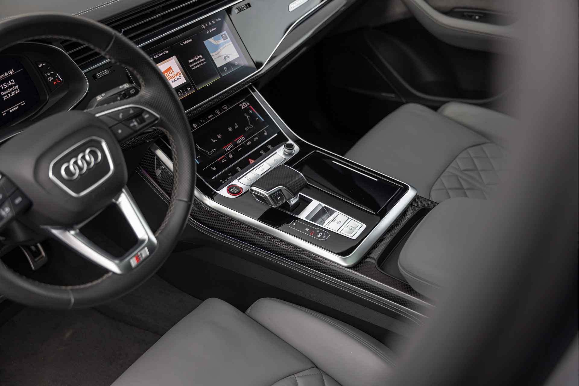 Audi SQ7 4.0 TFSI 507pk Quattro B&O Advanced HuD Pano Nachtzicht 4-wielsturing S-stoelen - 7/44