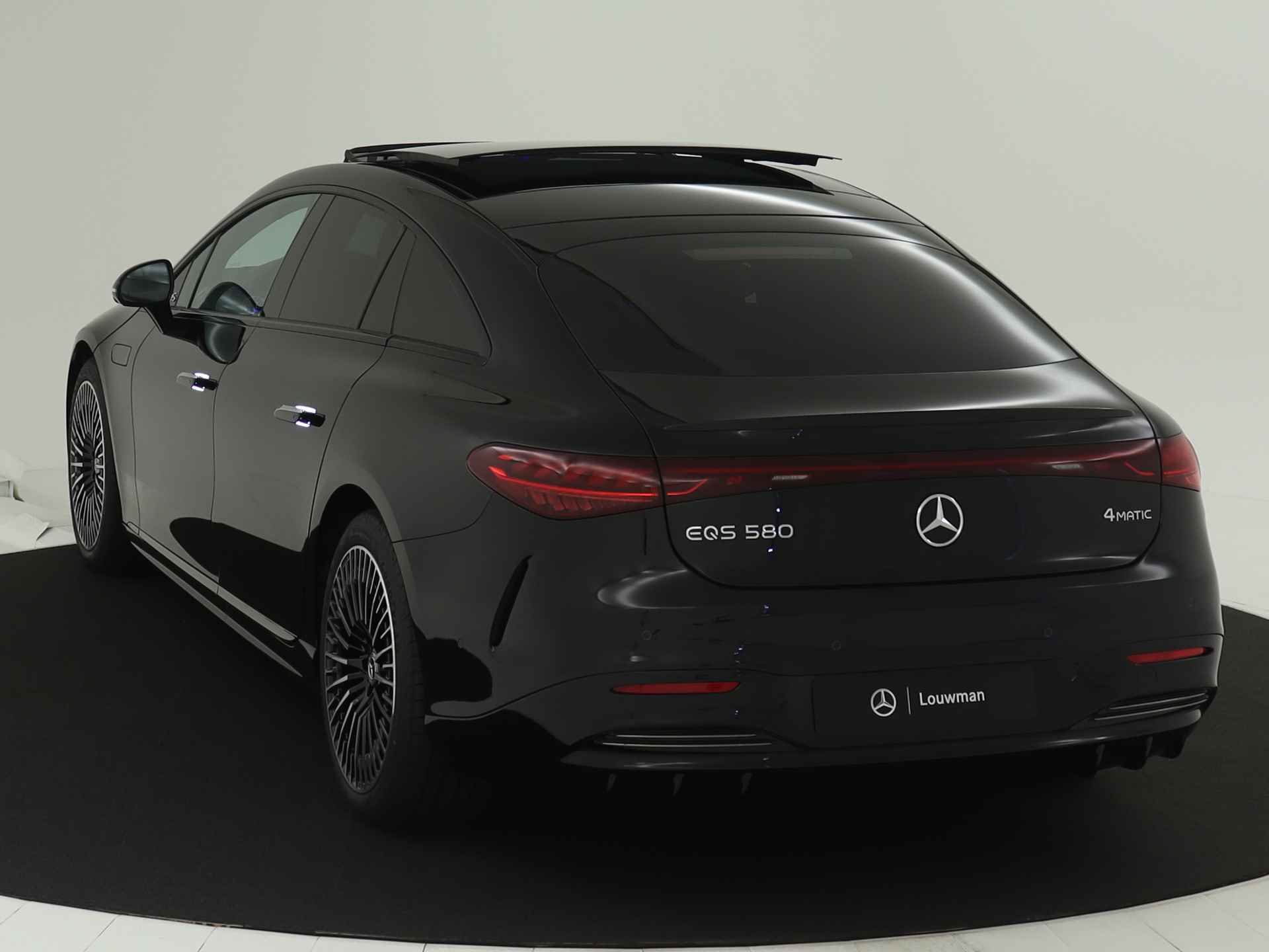 Mercedes-Benz EQS 580 4MATIC AMG Line 108kWh | Premium Plus pakket | Nightpakket | Dashcam | Achterasbesturing tot 10° | Garagedeuropener | Akoestiekcomfortpakket | KEYLESS GO-comfortpakket | - 13/31