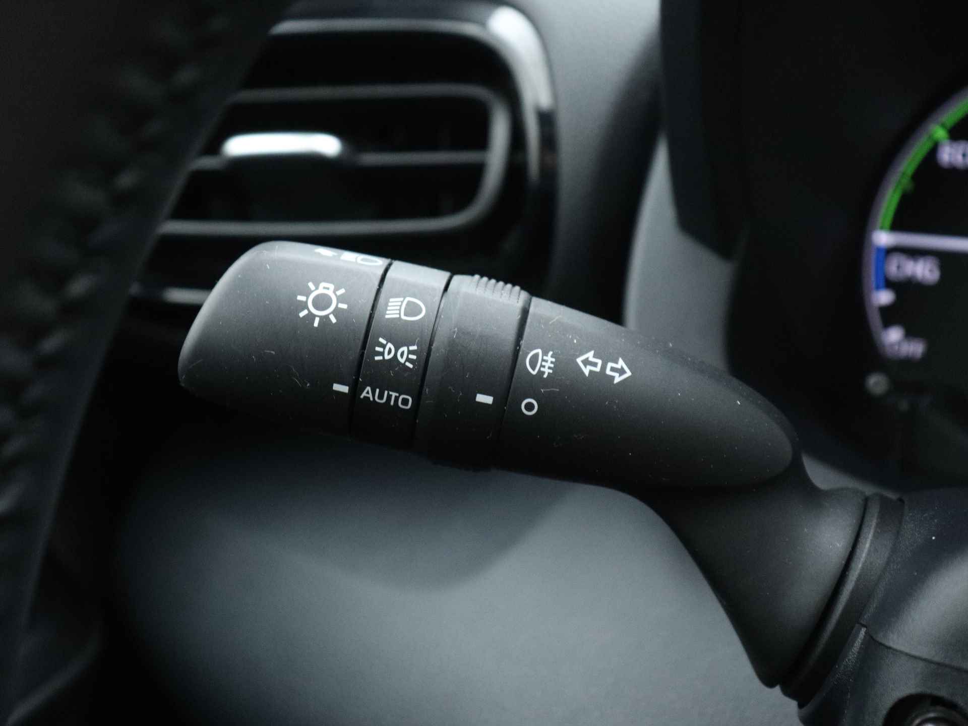 Toyota Yaris Active Limited | Navigatie | Climate Control | Camera | - 24/41