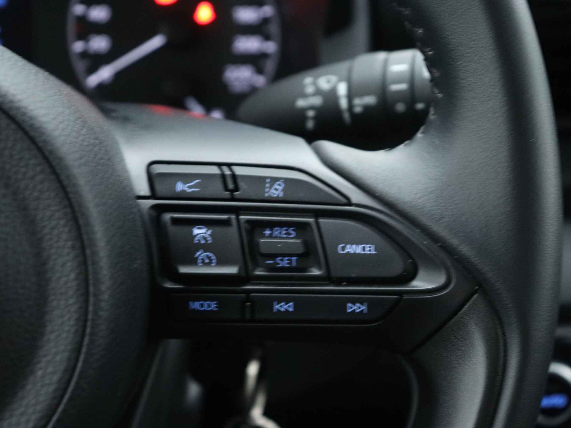 Toyota Yaris Active Limited | Navigatie | Climate Control | Camera | - 26/41