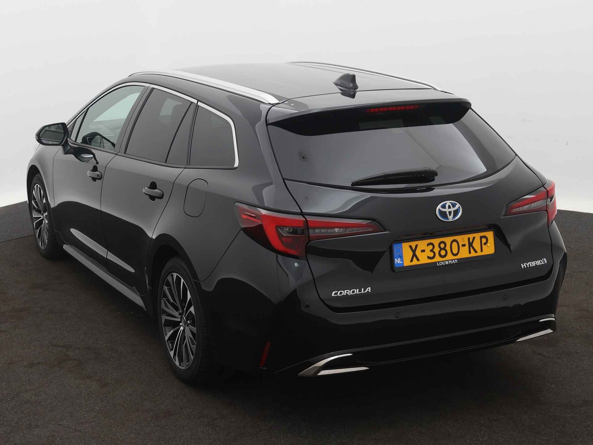 Toyota Corolla Touring Sports 1.8 Hybrid First Edition | Parkeersensoren | Camera | Half leder | Stoelverwarming | Cruise Control Adaptief | - 17/46