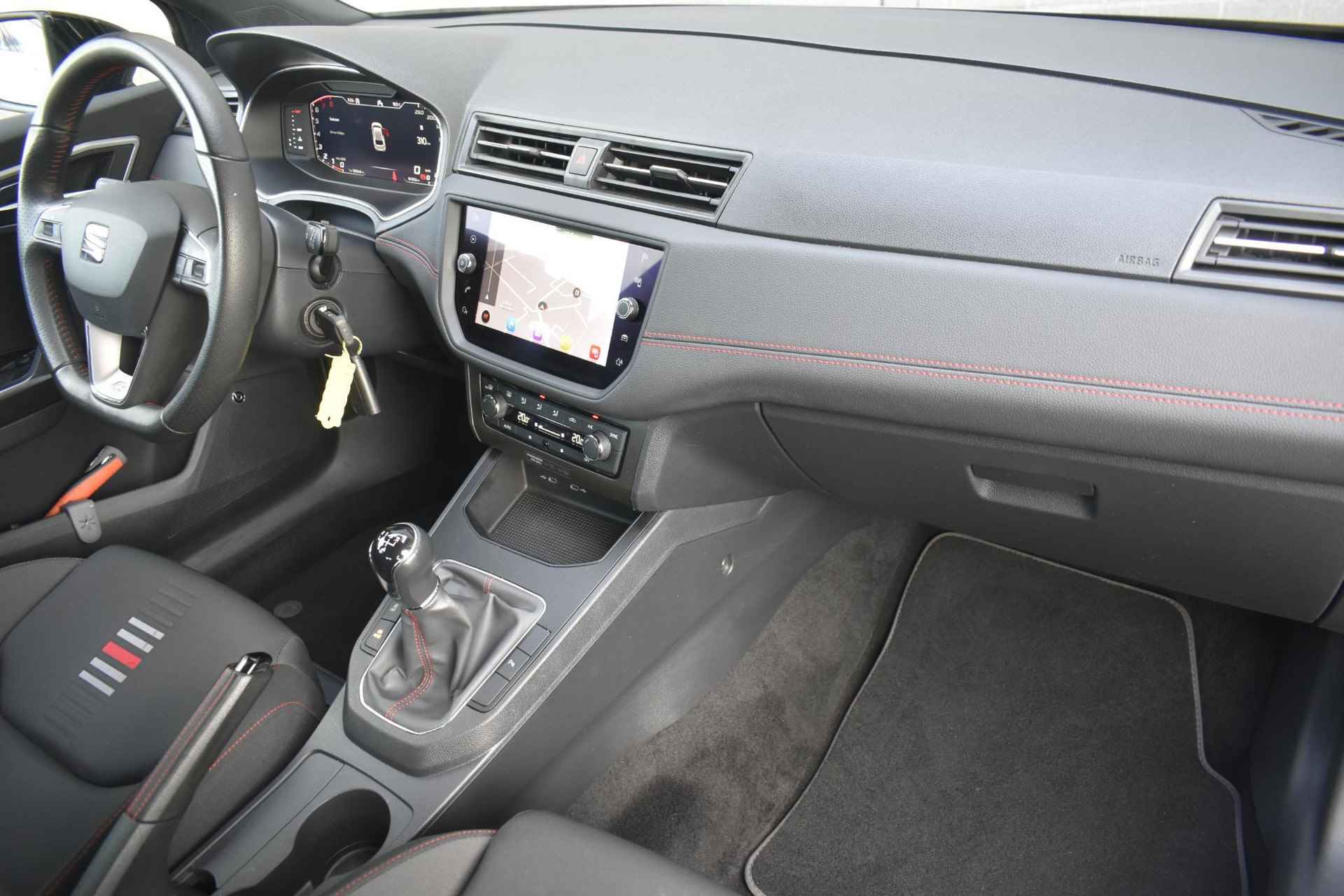 SEAT Ibiza 1.0 TSI FR Business Intense / LED / Virtual Cockpit/ Carplay / Camera - 9/35