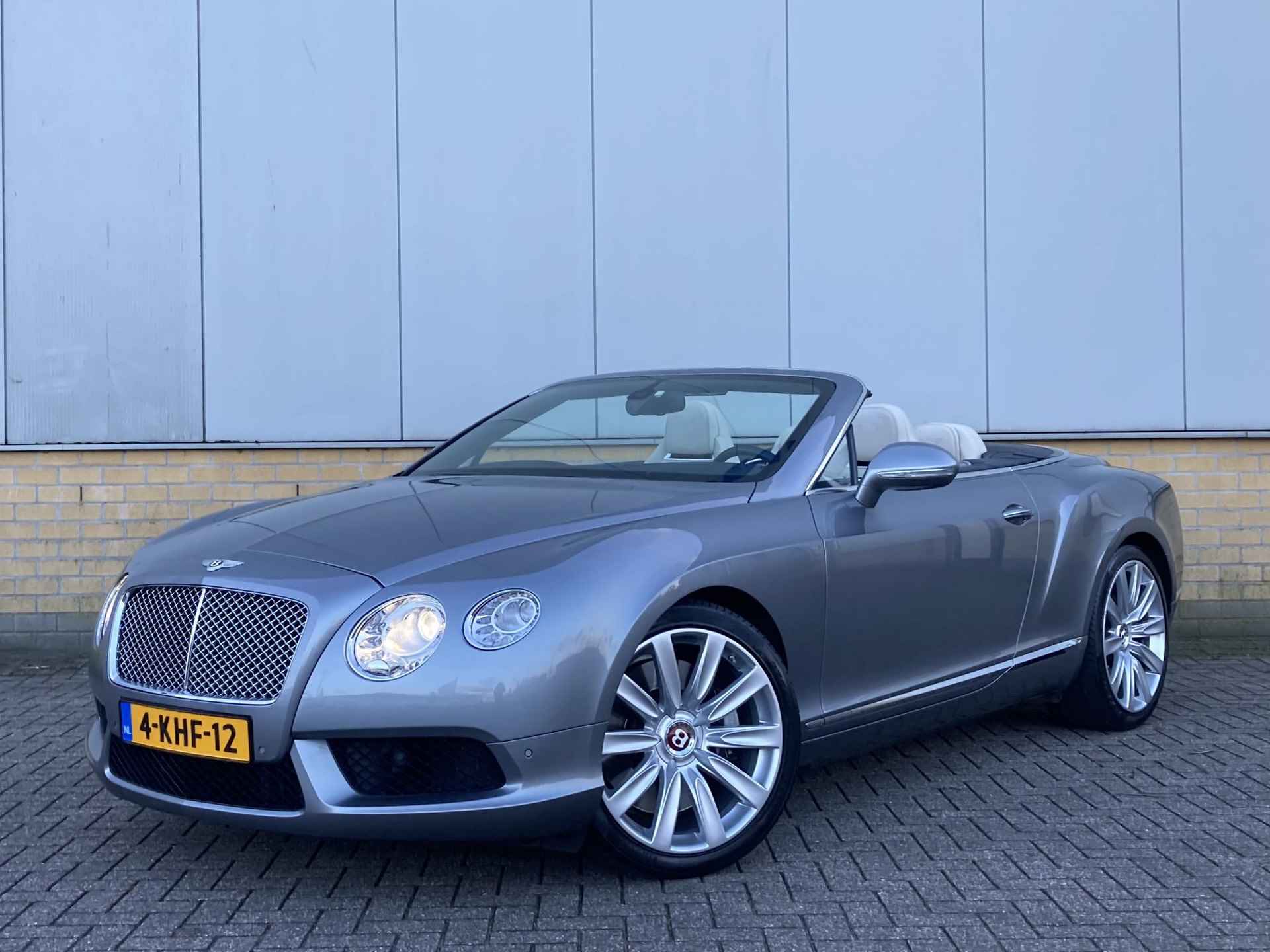 Bentley Continental GTC 4.0 V8 507 pk -windscherm- Dealer Onderhouden - 2/45