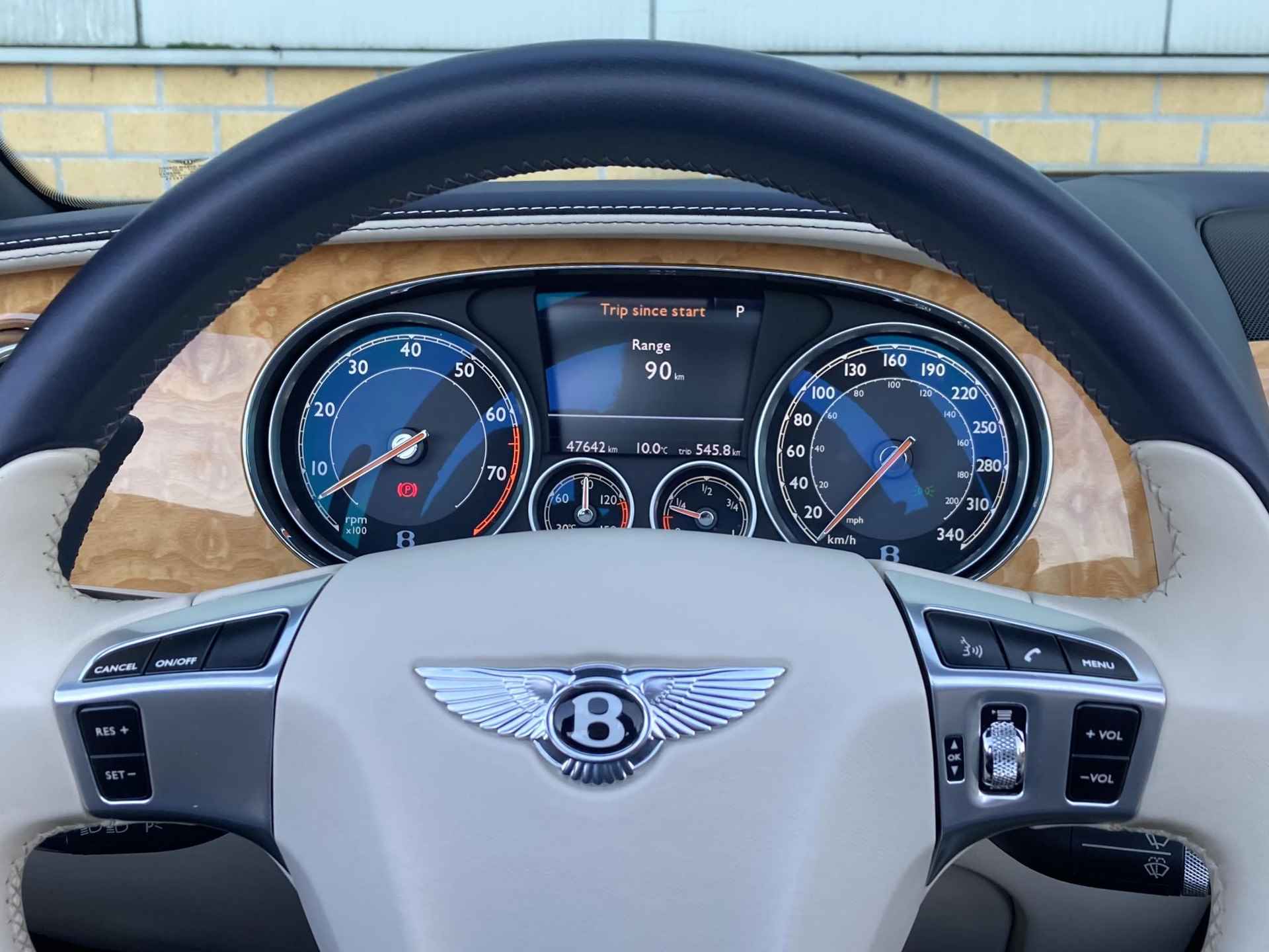 Bentley Continental GTC 4.0 V8 507 pk -windscherm- Dealer Onderhouden - 34/45