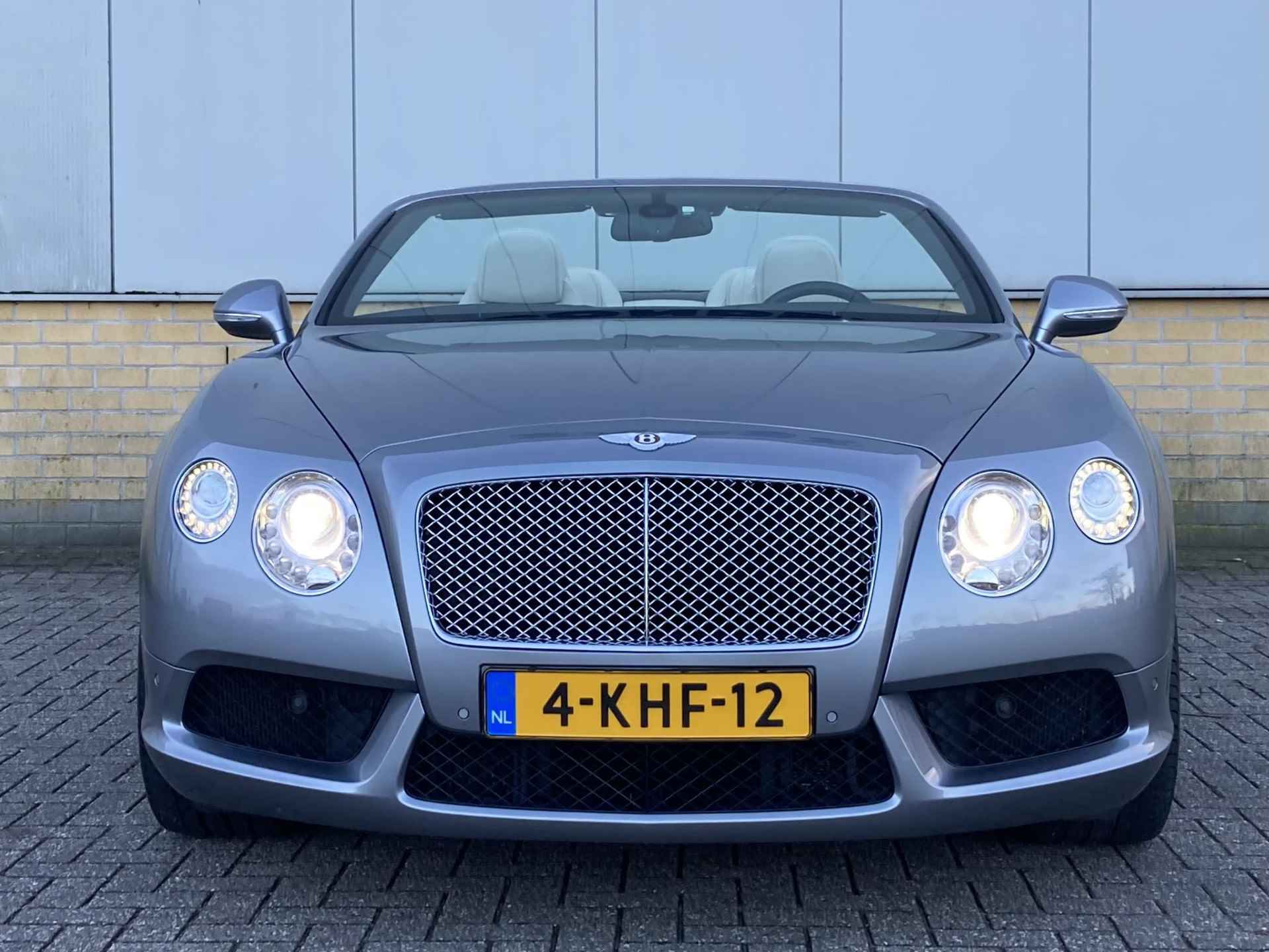 Bentley Continental GTC 4.0 V8 507 pk -windscherm- Dealer Onderhouden - 42/45