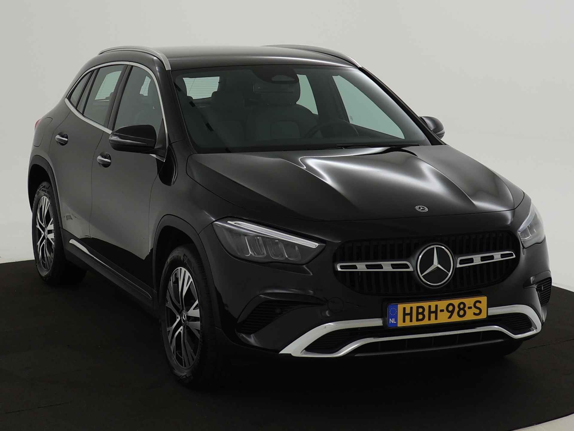 Mercedes-Benz GLA 250 e Face Lift Plug-In Hybride | Dodehoek Assist | Verkeersborden herkenning | Sfeerverlichting | Achteruitrijcamera | Inclusief 24 maanden MB Certified garantie voor Europa. - 28/45